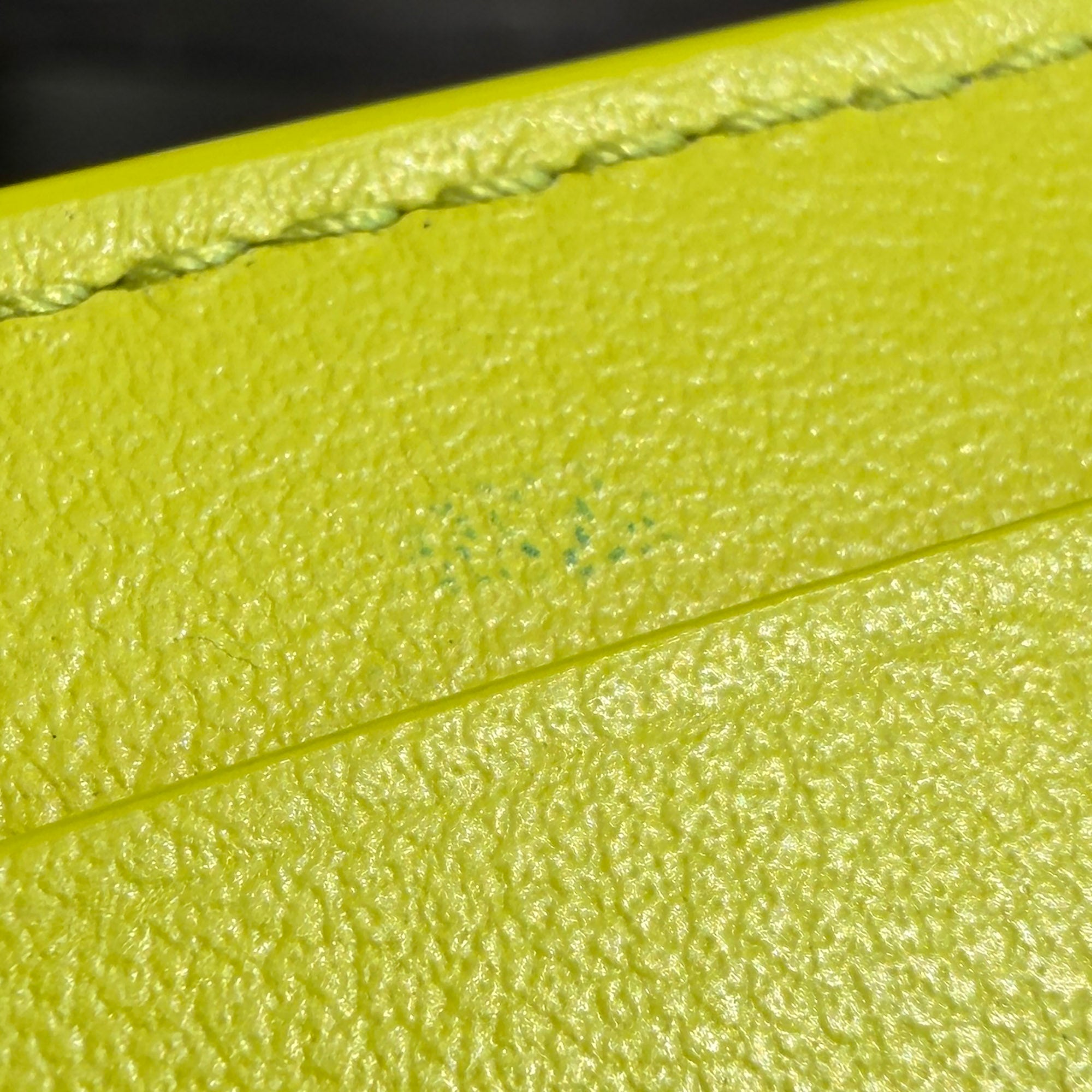 BOTTEGA VENETA 2022SS CASSETTE Credit Card Case "Acid Kiwi" 651401 ボッテガヴェネタ カセット クレジットカードケース "アシッドキウイ"
