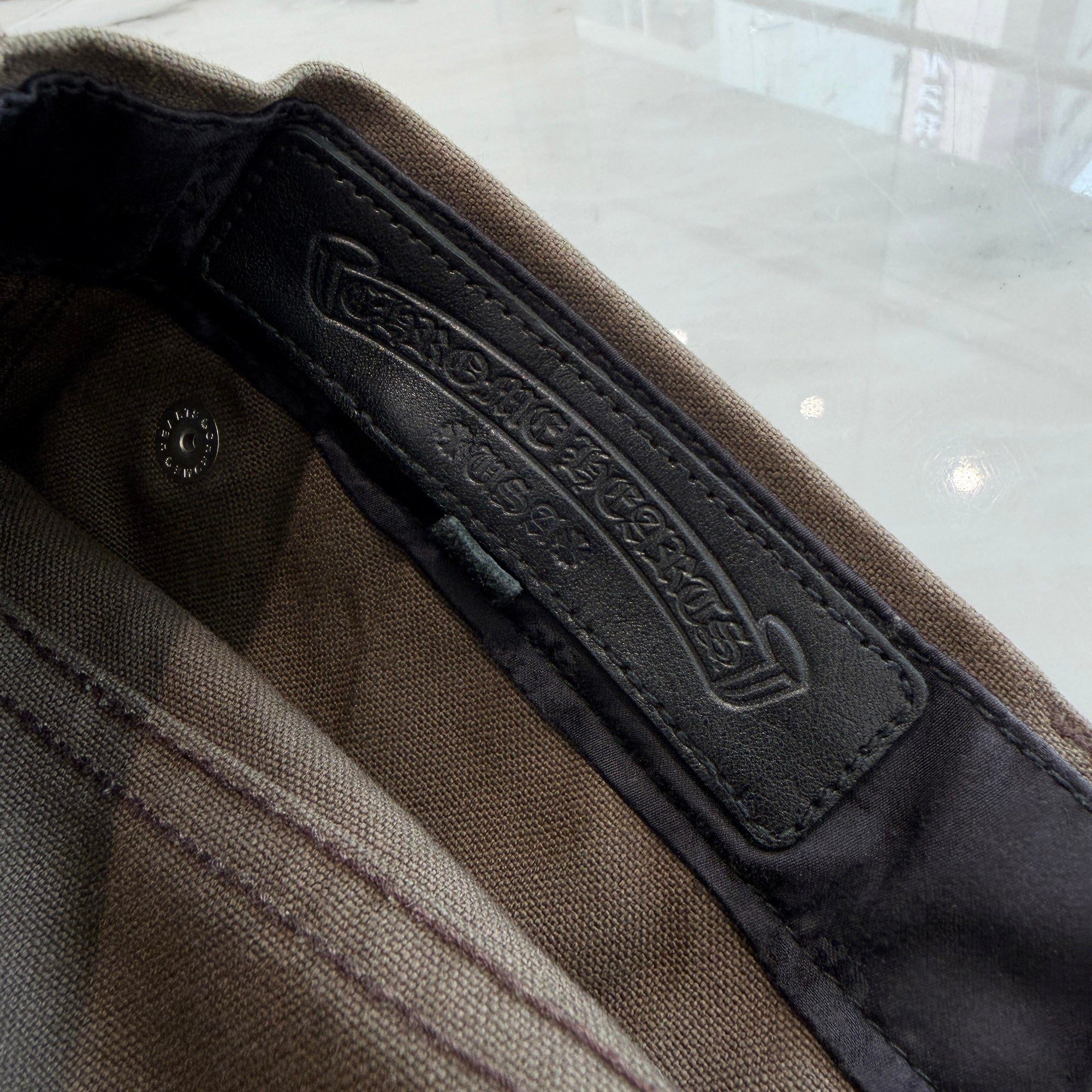 CHROME HEARTS Cemetery Cross Leather Patch Cotton Cargo Pants Size 31 クロムハーツ セメタリー クロス レザー パッチ コットン カーゴ パンツ ブラウン サイズ31