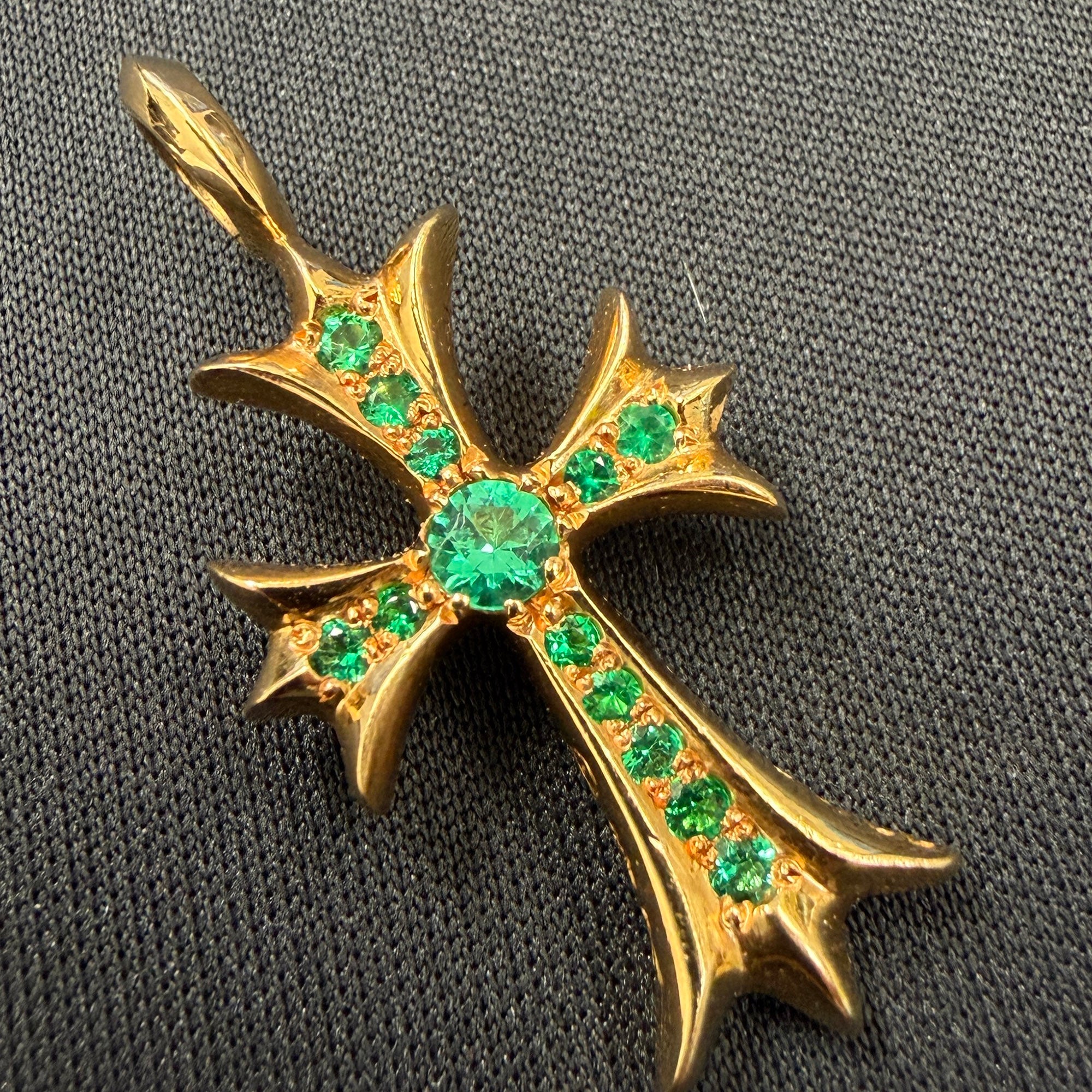 CHROME HEARTS 22K Tiny Fat Cross Pave Emerald Pendant Top クロムハーツ 22K タイニーファット クロス パヴェエメラルド ペンダントトップ