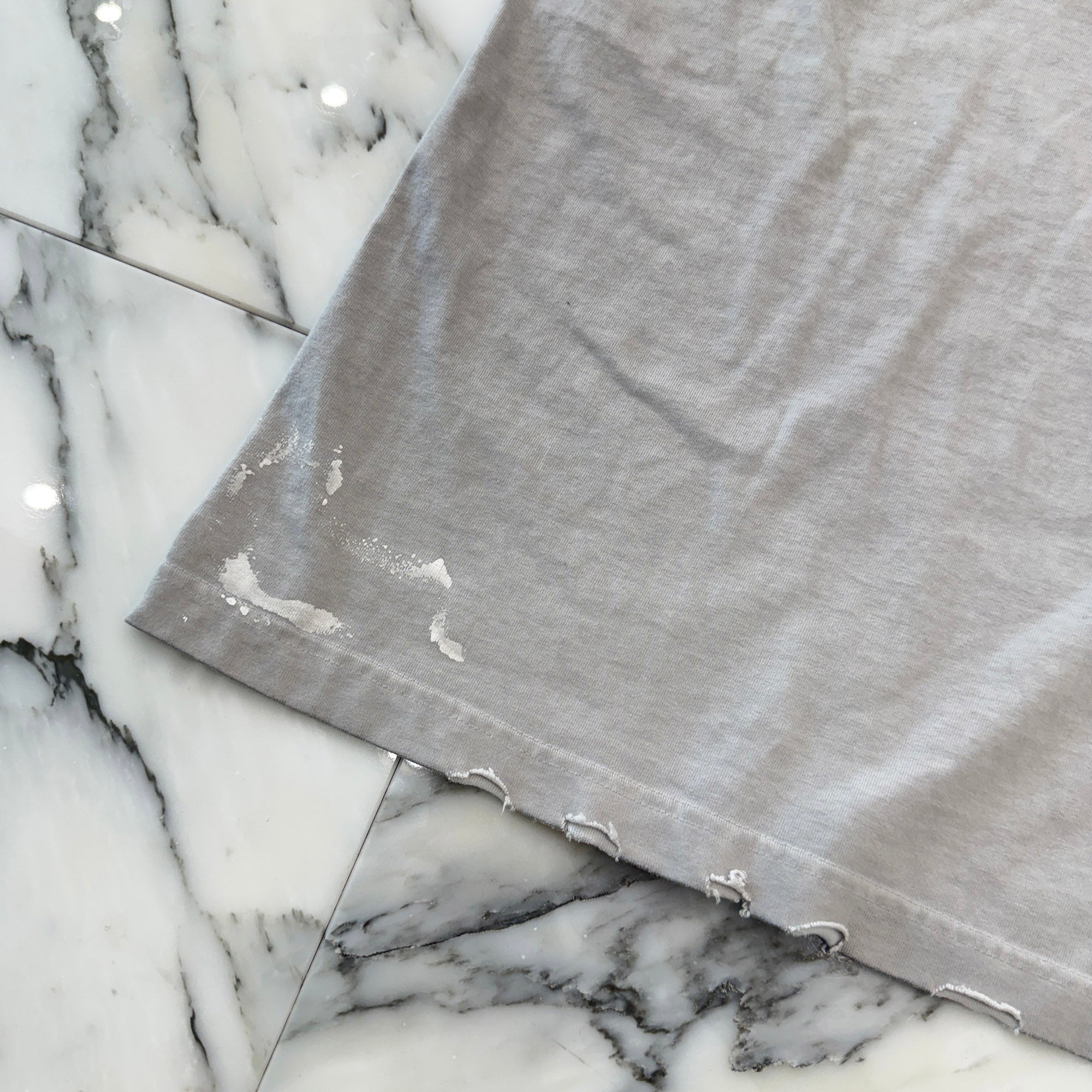 BALENCIAGA 2022SS Metal Logo Distressed Paint Splatter Finish Tee 694576 TMV88 Size 3 バレンシアガ メタルロゴ ペイントクラッシュ加工Tシャツ サイズM