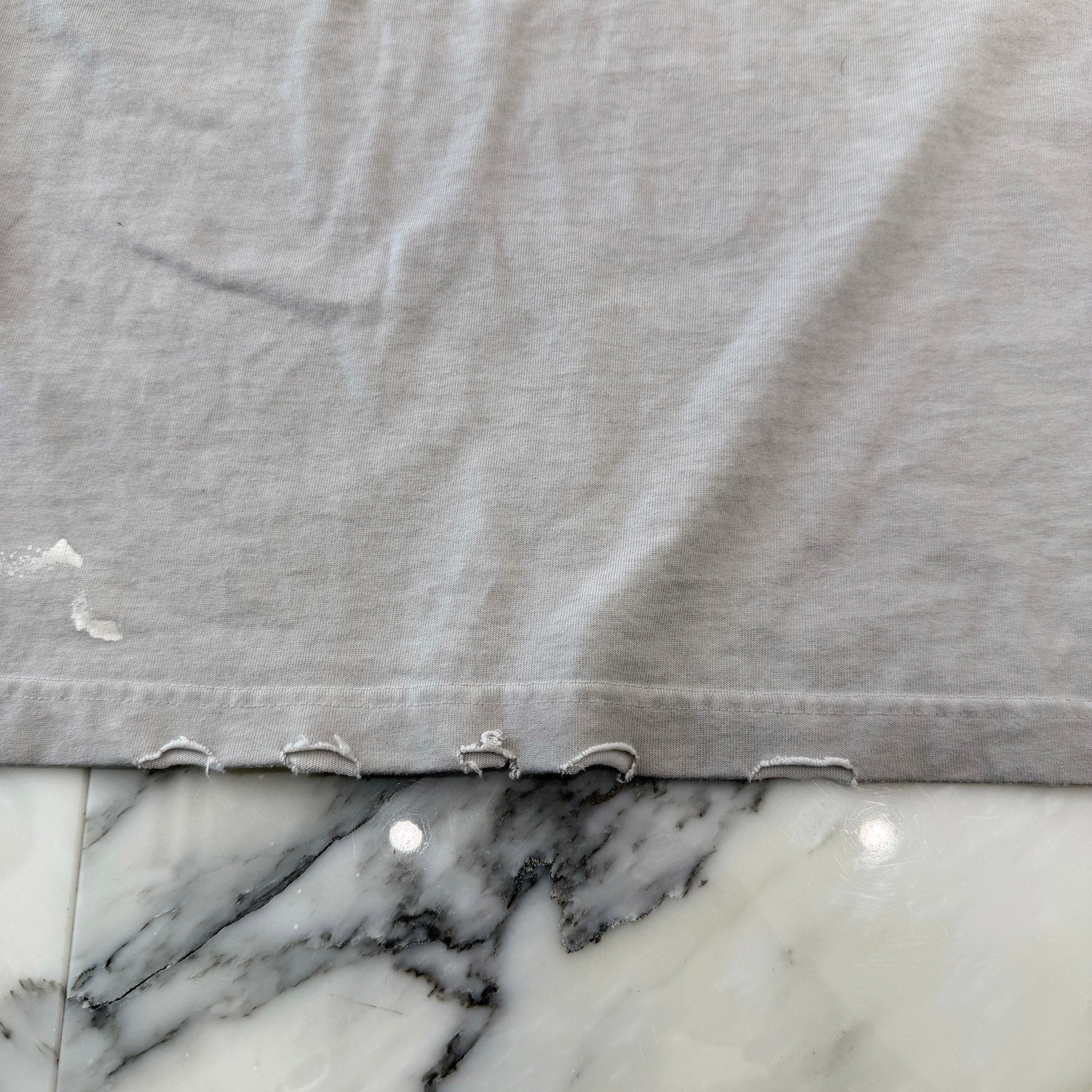 BALENCIAGA 2022SS Metal Logo Distressed Paint Splatter Finish Tee 694576 TMV88 Size 3 バレンシアガ メタルロゴ ペイントクラッシュ加工Tシャツ サイズM