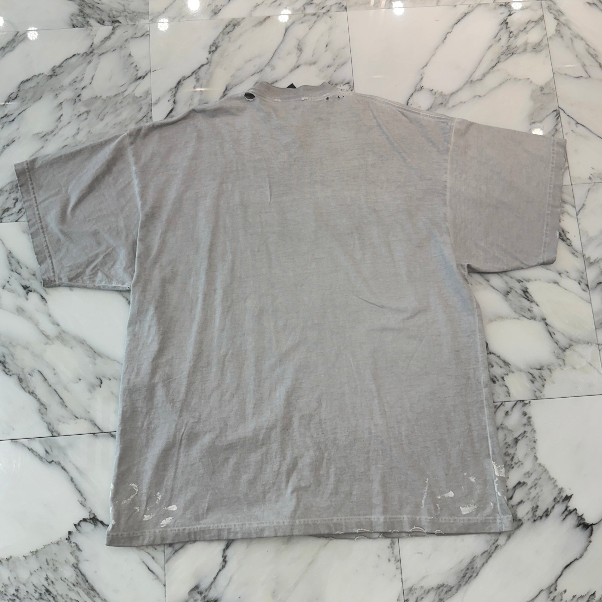 BALENCIAGA 2022SS Metal Logo Distressed Paint Splatter Finish Tee 694576 TMV88 Size 3 バレンシアガ メタルロゴ ペイントクラッシュ加工Tシャツ サイズM