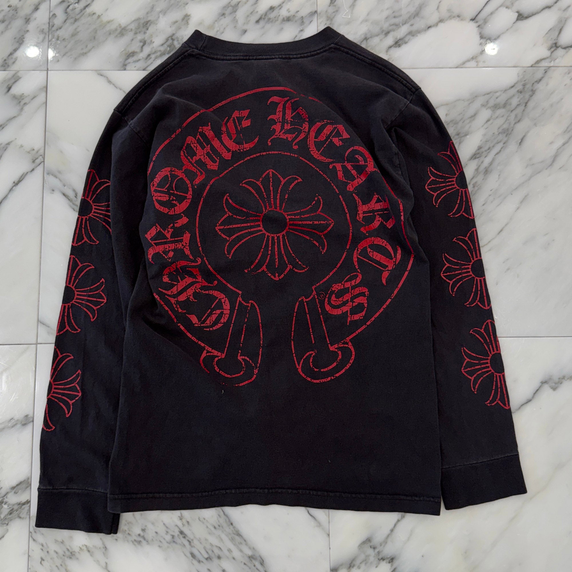 CHROME HEARTS CH Plus Red Horseshoe Cracked Print Long Sleeve Tee Size M クロムハーツ CHプラス レッド ホースシュー クラックプリント ロングスリーブTシャツ サイズM