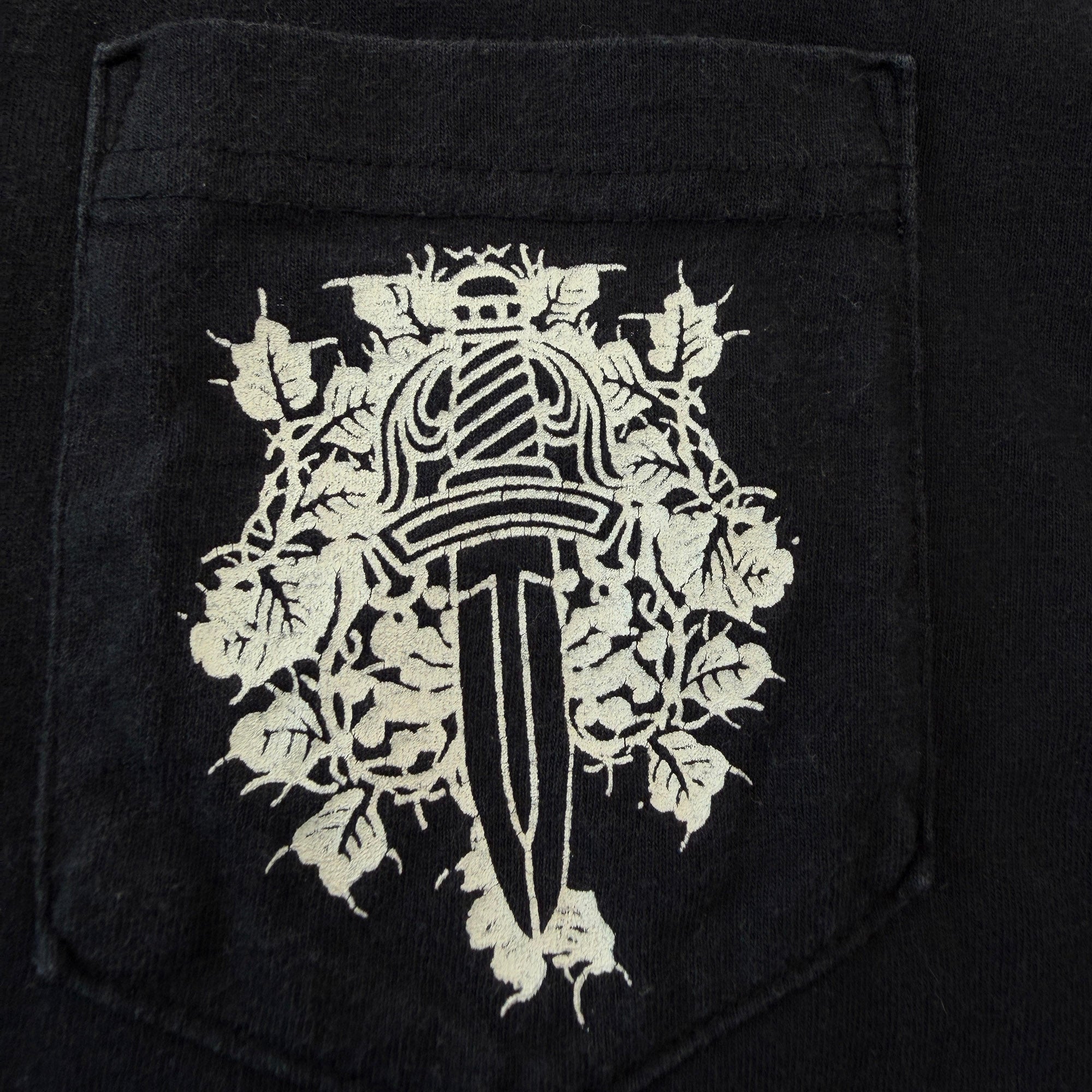 CHROME HEARTS Neck Logo Back Scroll Vine Dagger Tee Size L クロムハーツ ネックロゴ バックスクロール ヴァインダガー Tシャツ サイズL