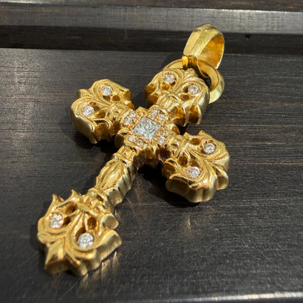 CHROME HEARTS 22K Filigree Cross Pendent XS With Bail Pave Diamond クロムハーツ 22K フィリグリークロス ペンダントXS ウィズベイル パヴェダイアモンド
