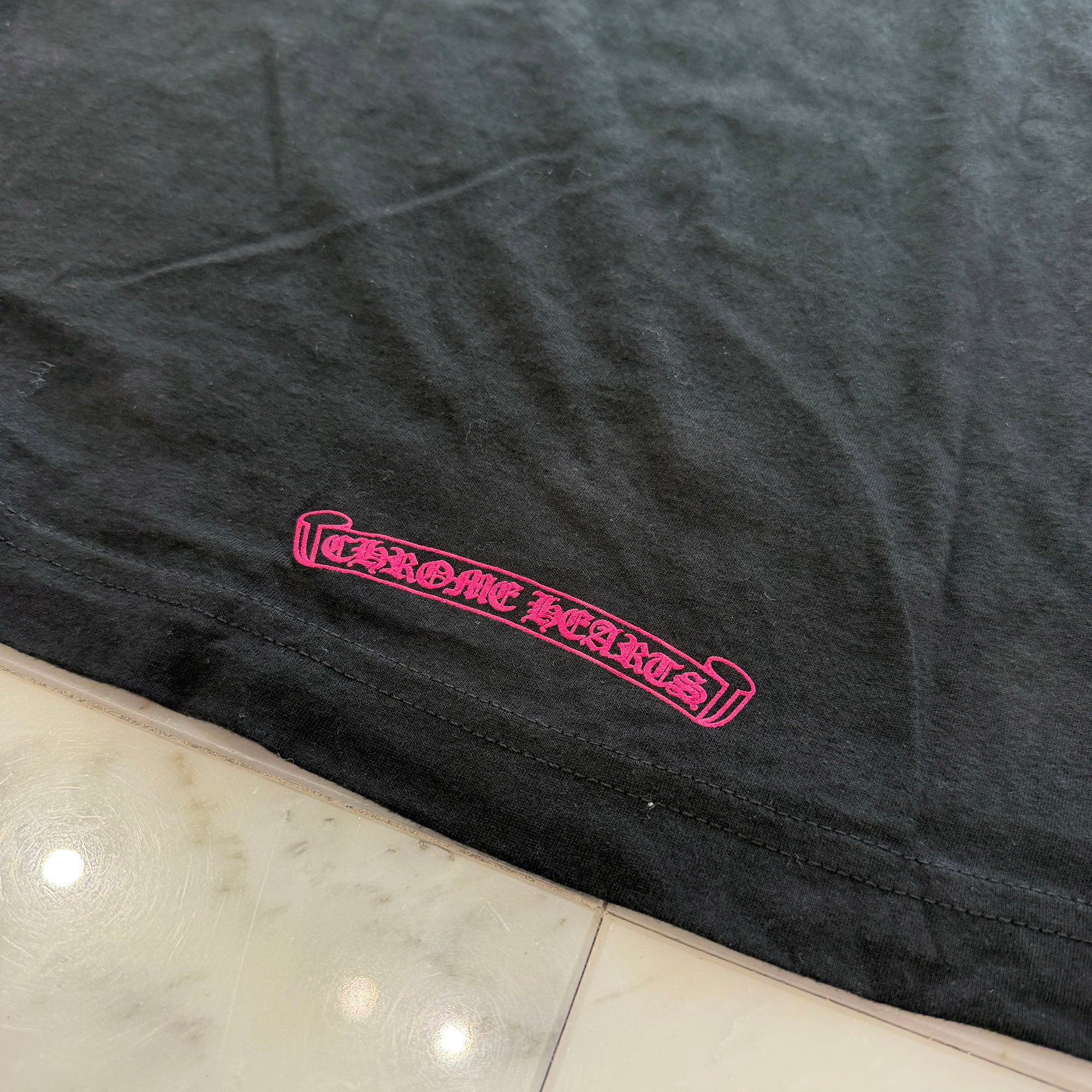 CHROME HEARTS 2025AW Old English Neck Logo Long Sleeve Tee Size XL クロムハーツ ネックロゴ ロングスリーブ Tシャツ サイズXL