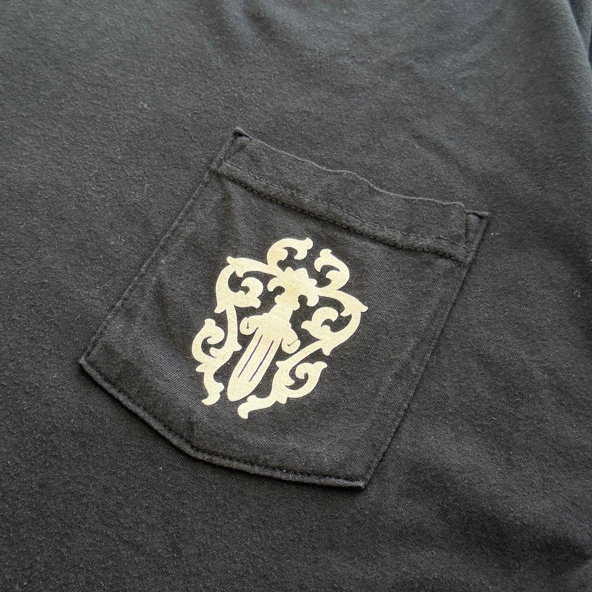 CHROME HEARTS Vertical Logo Half Vine Dagger Tee Size XL クロムハーツ ヴァーティカルロゴ ハーフ ヴァインダガー Tシャツ サイズXL