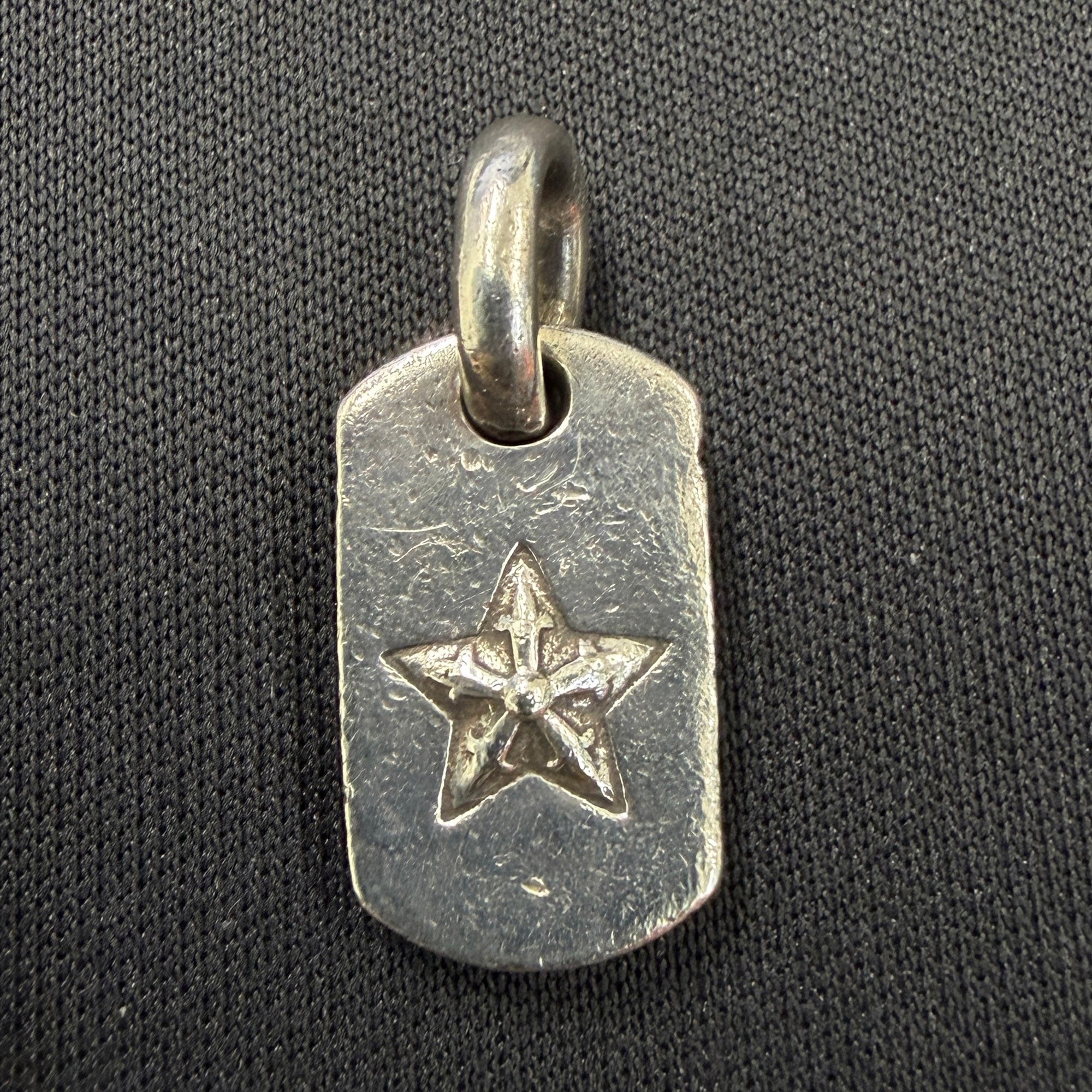 CHROME HEARTS TINY STAR Dock Tag Pendant Charm クロムハーツ タイニー スター ドッグタグ ペンダントチャーム