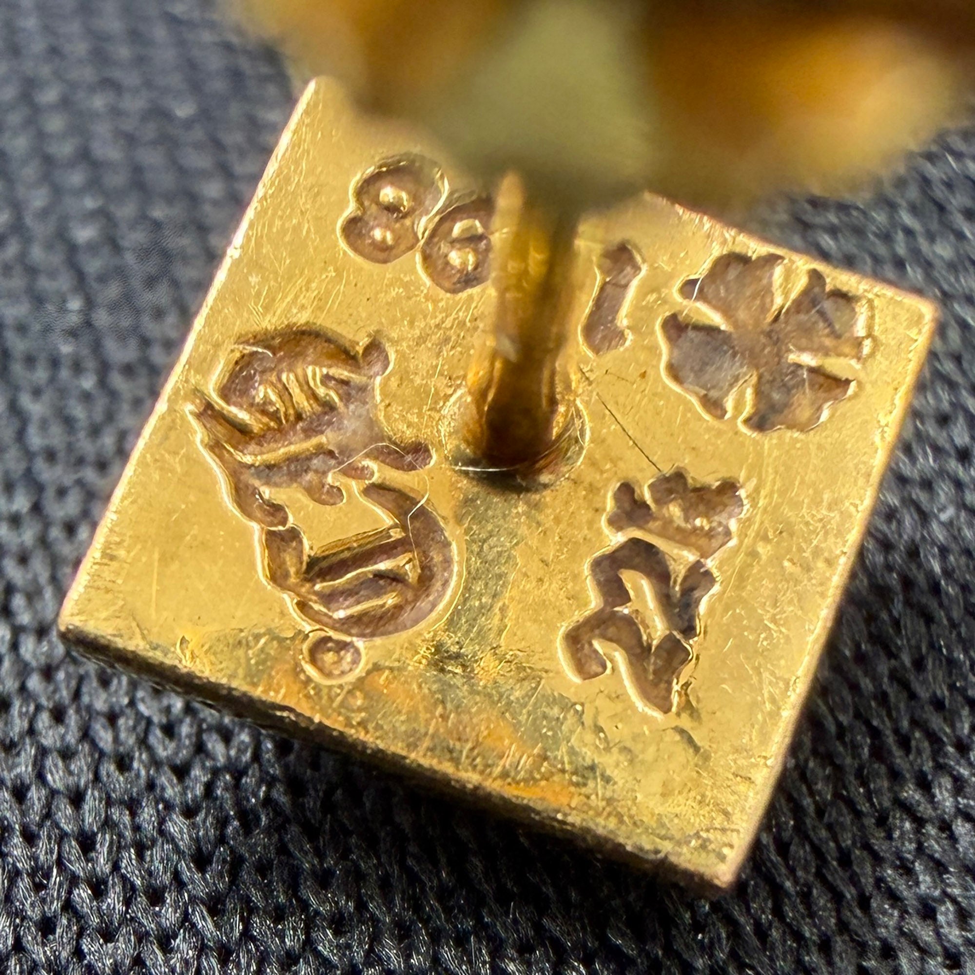 CHROME HEARTS 22K CH Plus Pyramid 1 Diamond Stud Earring クロムハーツ 22K CHプラス ピラミッド 1ダイヤモンド スタッズ イヤリング