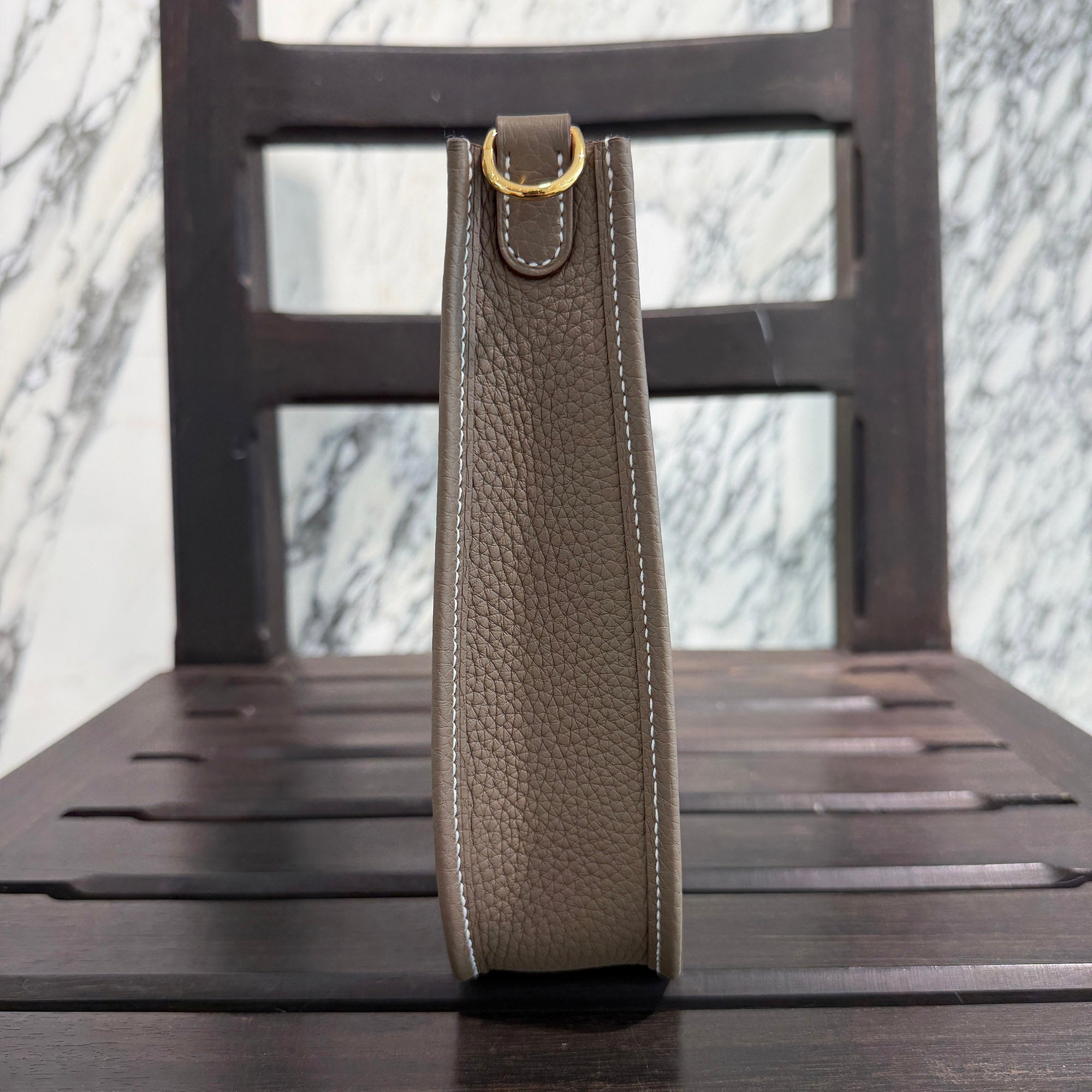 HERMES Evelyn Amazon TPM "Etoupe" G刻印 エルメス エブリン アマゾン TPM "エトゥープ" レザーショルダーバッグ G刻印