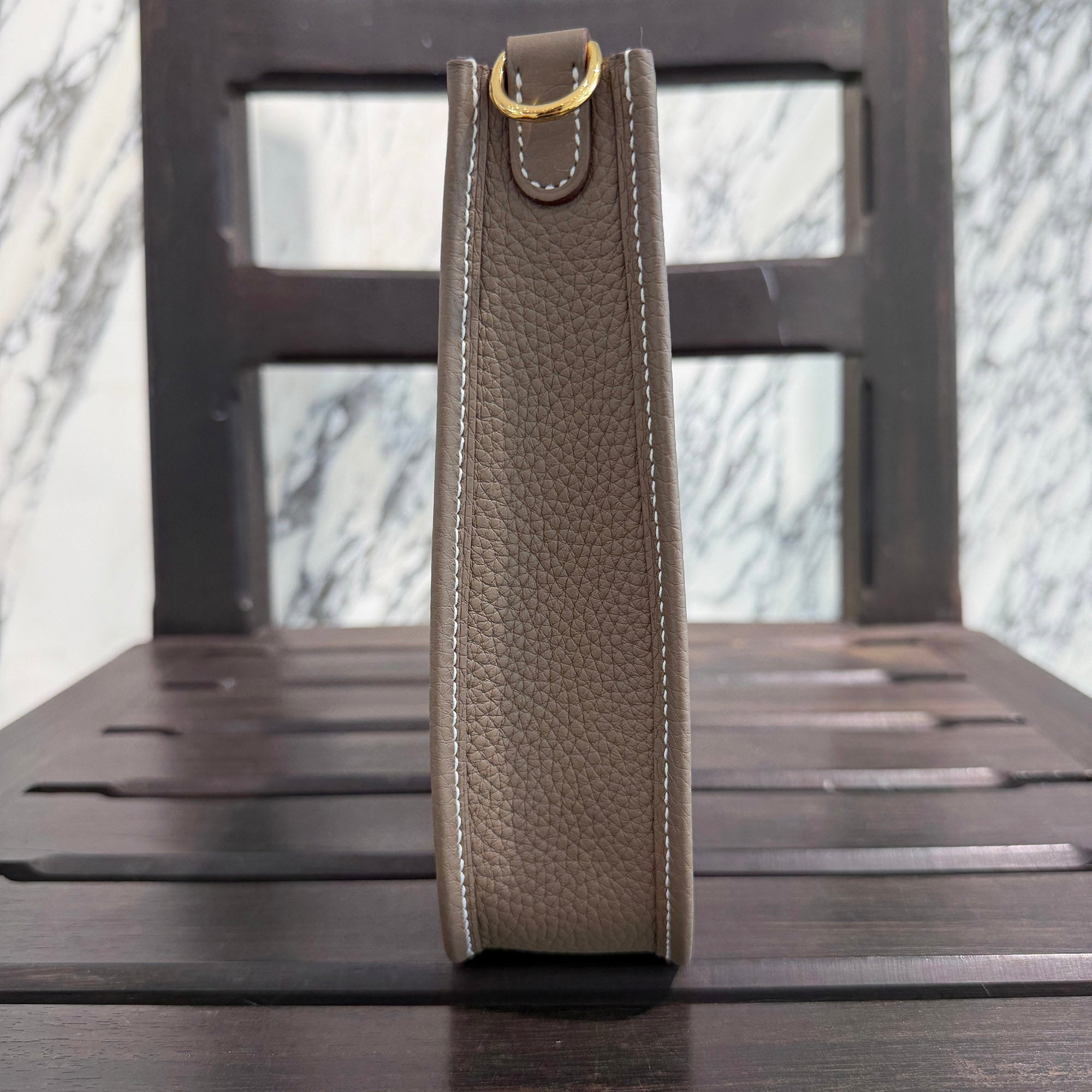 HERMES Evelyn Amazon TPM "Etoupe" G刻印 エルメス エブリン アマゾン TPM "エトゥープ" レザーショルダーバッグ G刻印