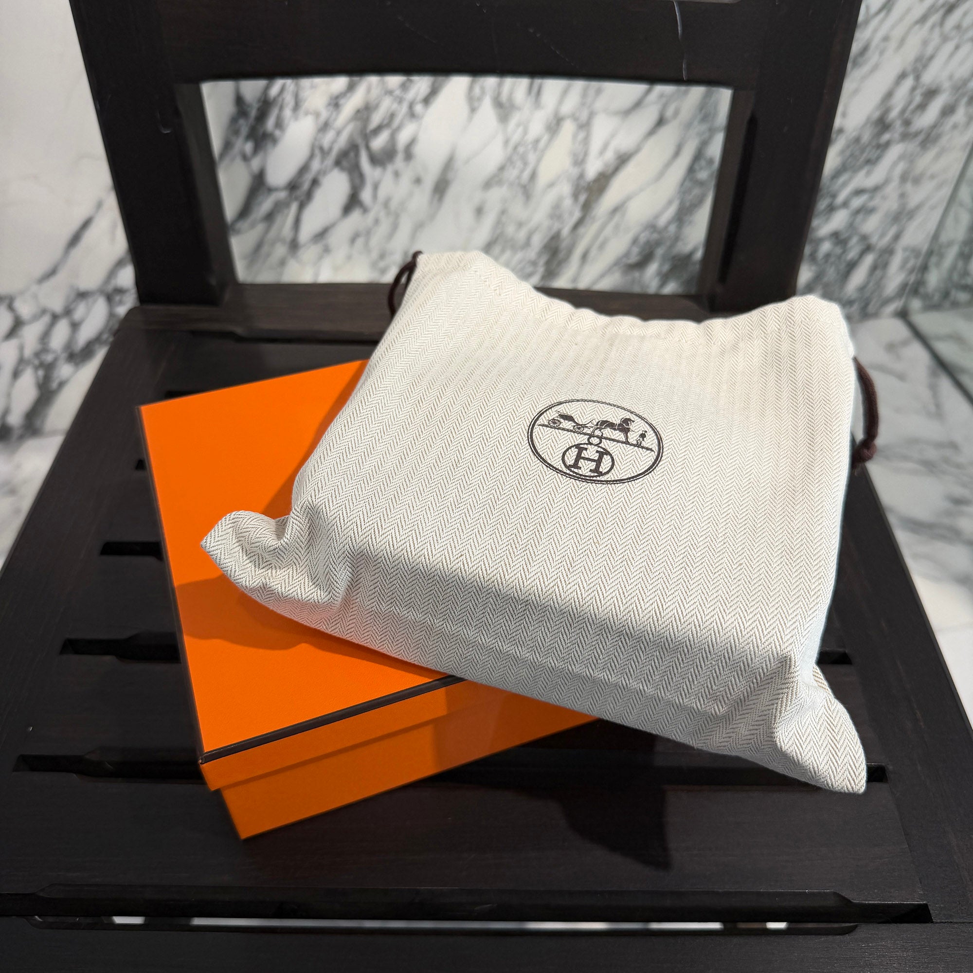 HERMES Evelyn Amazon TPM "Etoupe" G刻印 エルメス エブリン アマゾン TPM "エトゥープ" レザーショルダーバッグ G刻印
