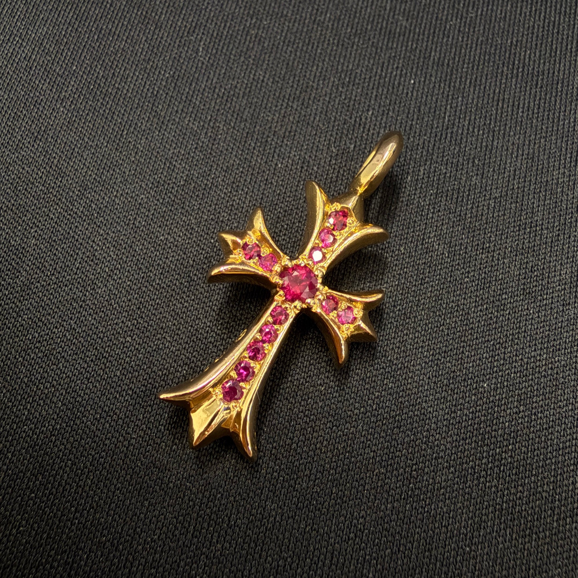 CHROME HEARTS 22K Tiny Fat Cross Charm Pave Ruby Pendant Top クロムハーツ 22K タイニーファットクロス チャーム パヴェルビー ペンダントトップ