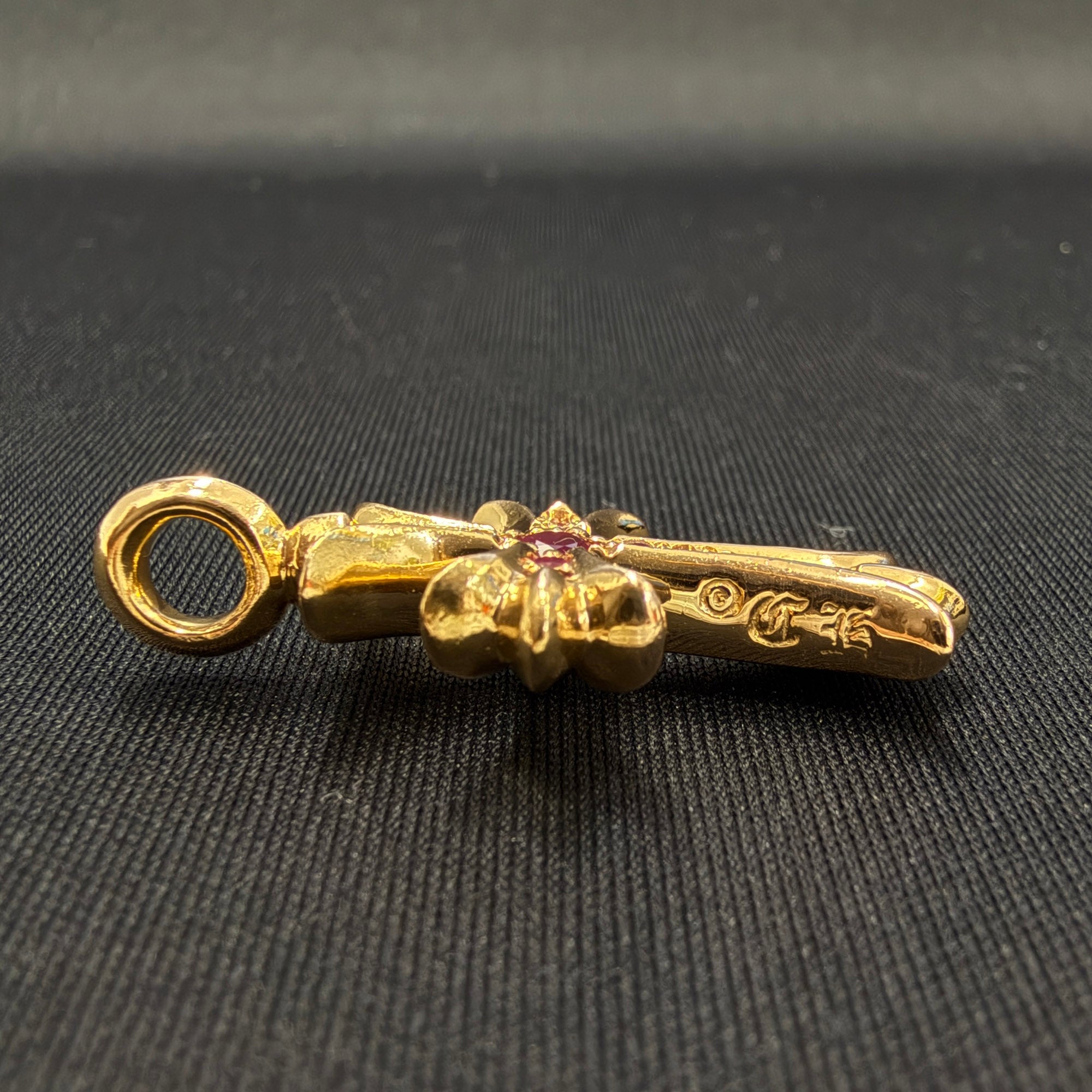 CHROME HEARTS 22K Tiny Fat Cross Charm Pave Ruby Pendant Top クロムハーツ 22K タイニーファットクロス チャーム パヴェルビー ペンダントトップ