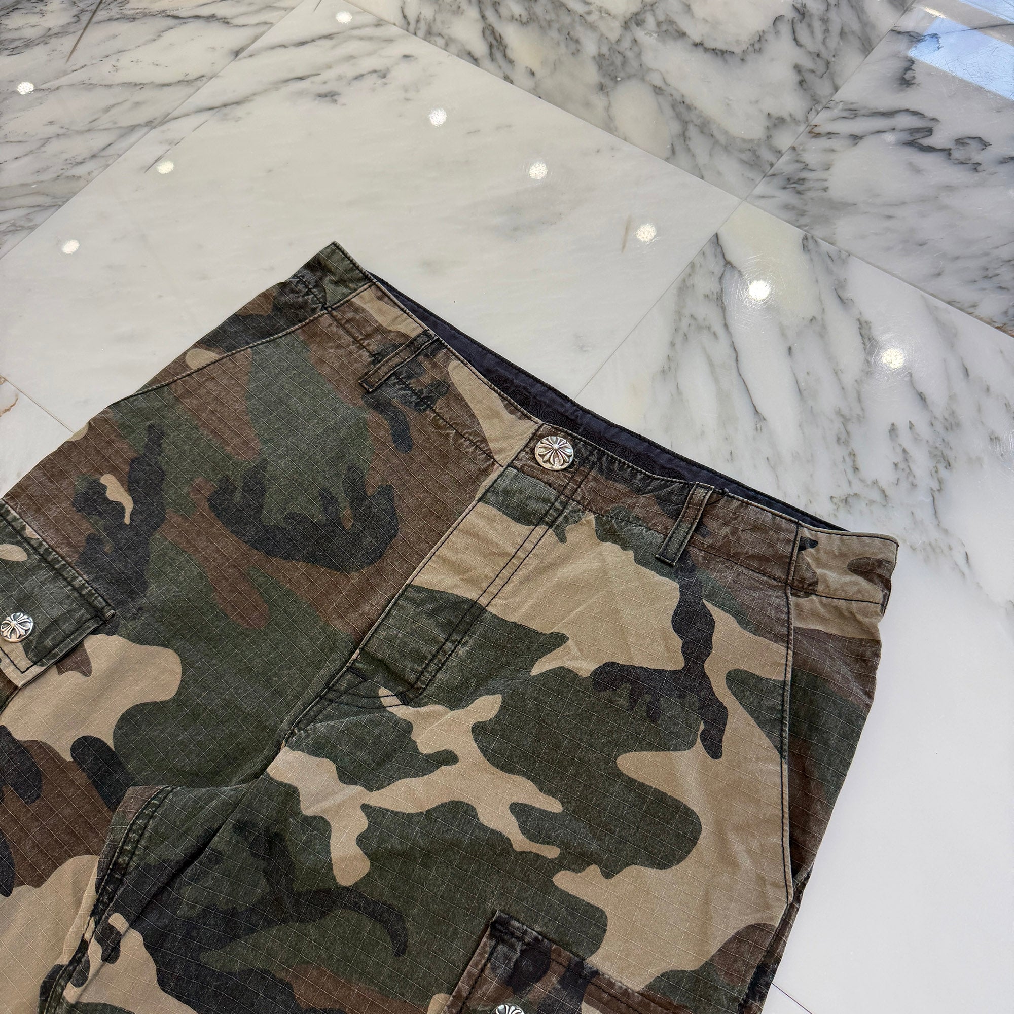 CHROME HEARTS Cross Ball Button Camo Cargo Pants Size 32 クロムハーツ クロスボールボタン カモ カーゴパンツ サイズ32