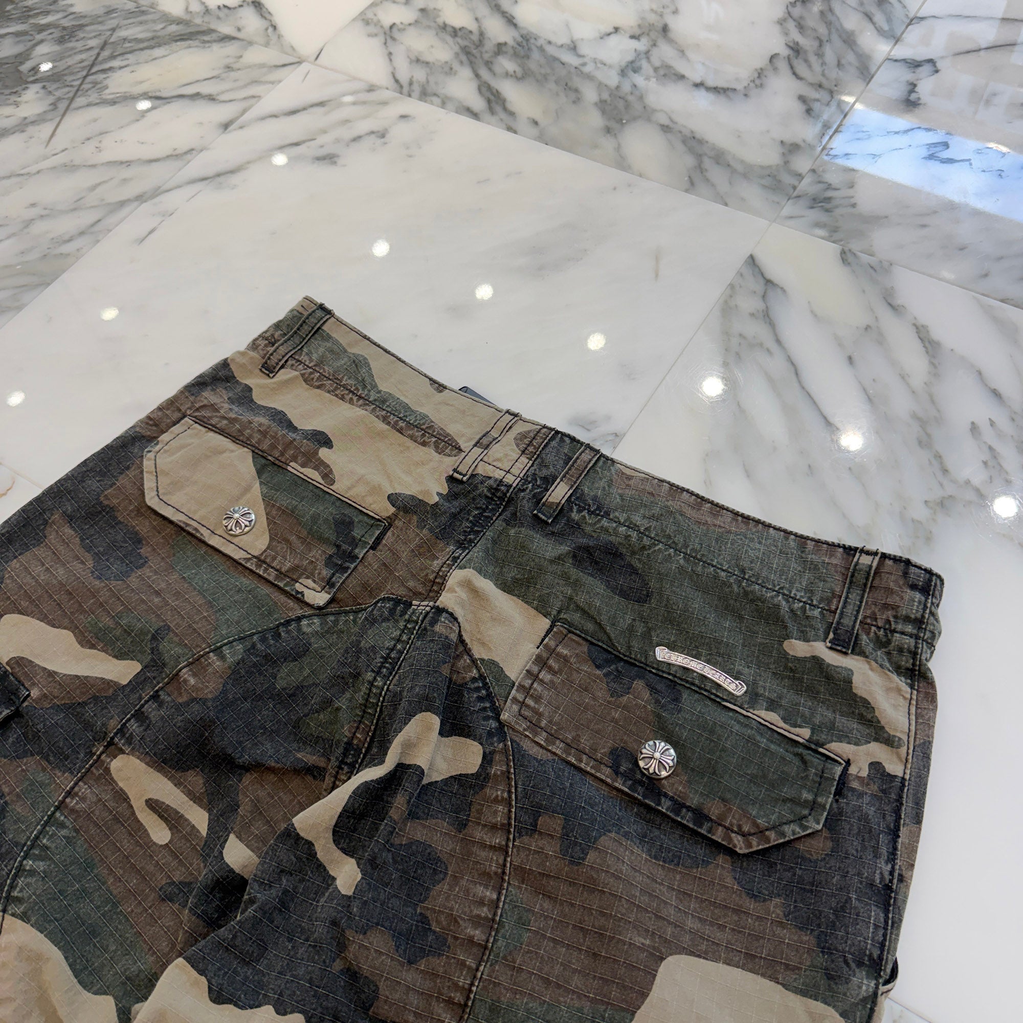 CHROME HEARTS Cross Ball Button Camo Cargo Pants Size 32 クロムハーツ クロスボールボタン カモ カーゴパンツ サイズ32
