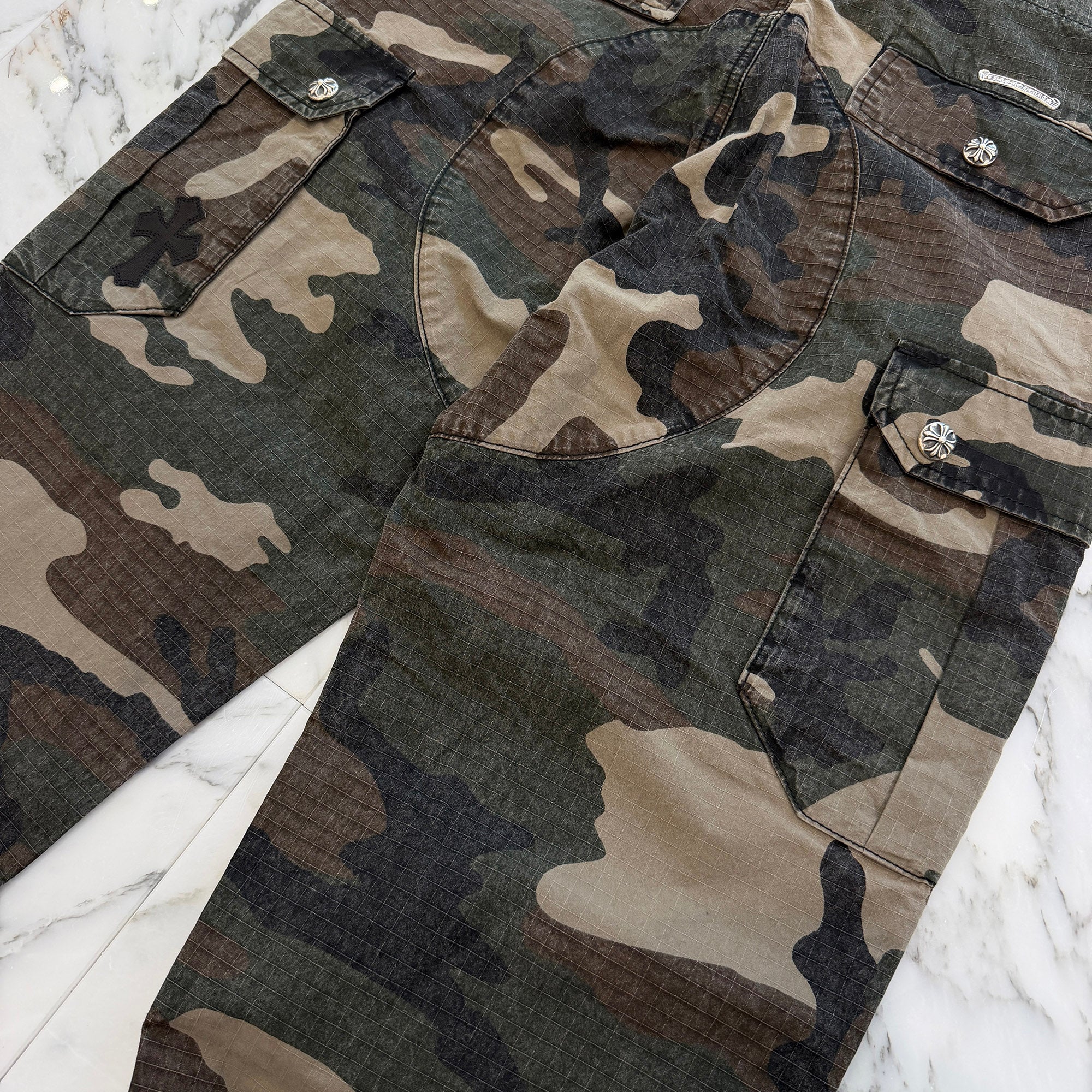 CHROME HEARTS Cross Ball Button Camo Cargo Pants Size 32 クロムハーツ クロスボールボタン カモ カーゴパンツ サイズ32