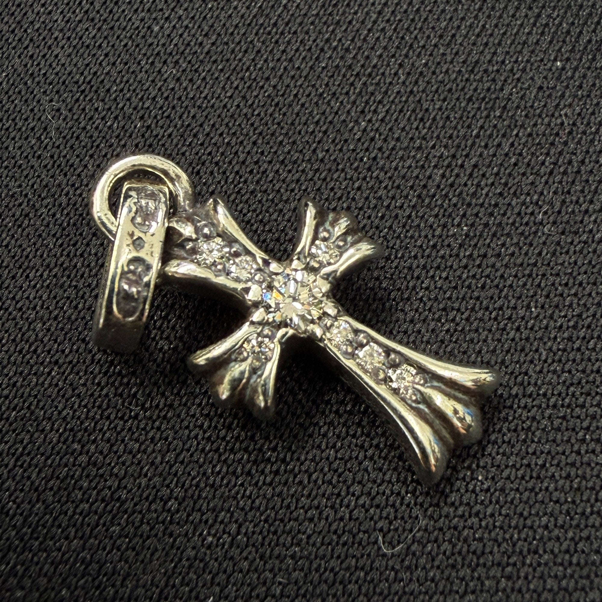 CHROME HEARTS CH Cross Baby Fat Charm Pave Diamond クロムハーツ CHクロス ベビーファット チャーム パヴェダイヤモンド