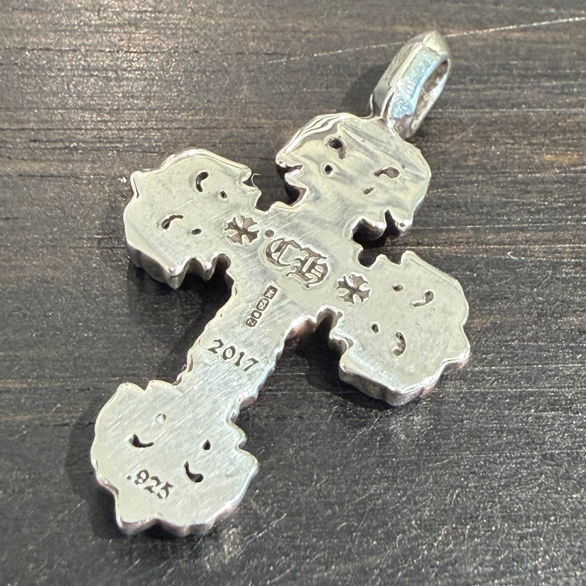 CHROME HEARTS Tiny Filigree Cross Charm Pave Diamond Pendent Top クロムハーツ タイニー フィリグリークロス チャーム パヴェダイヤモンド ペンダント トップ
