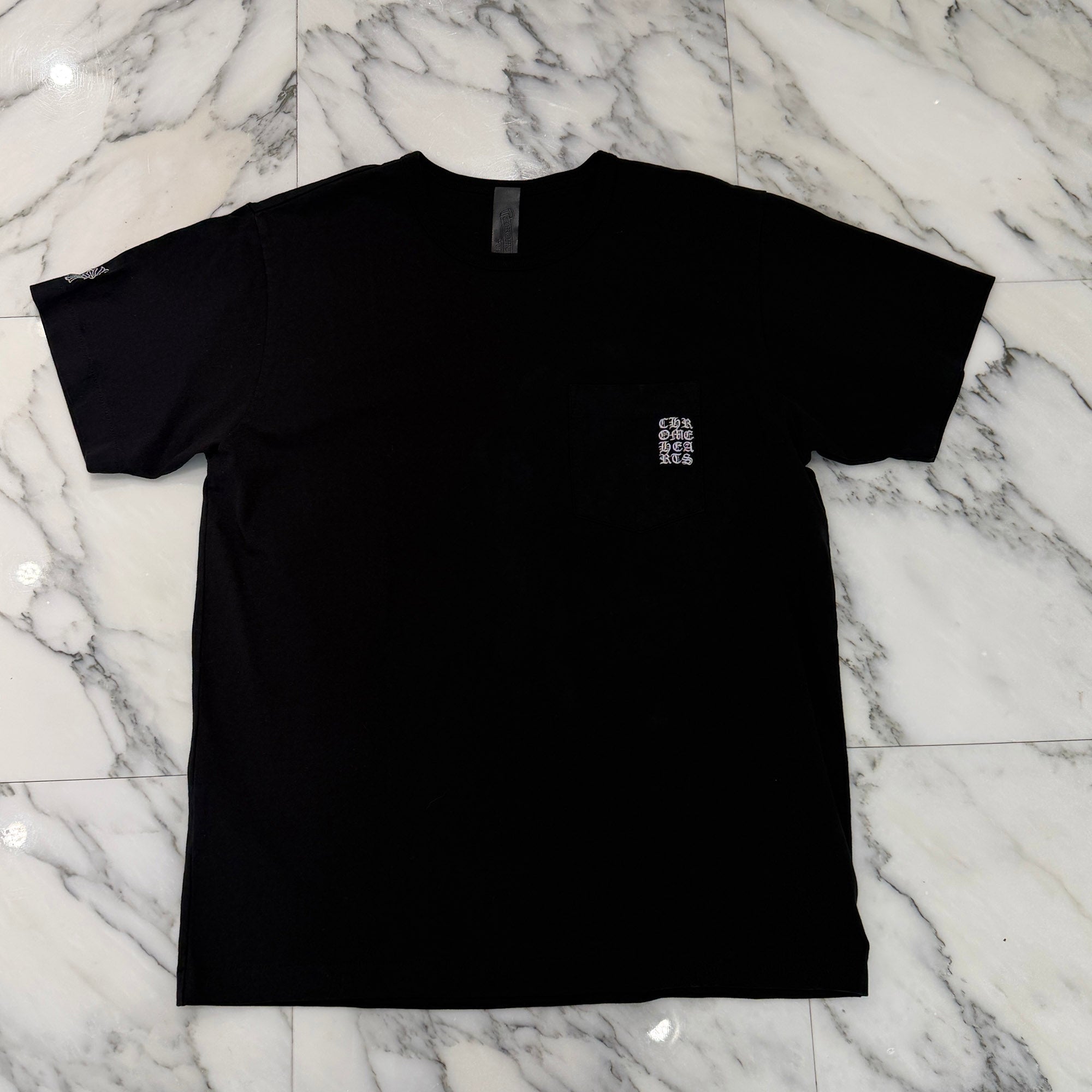 CHROME HEARTS Y NOT Vertical Logo Cross Embroidery Tee Size L クロムハーツ ワイノット バーティカルロゴ クロス刺繍 Tシャツ サイズL