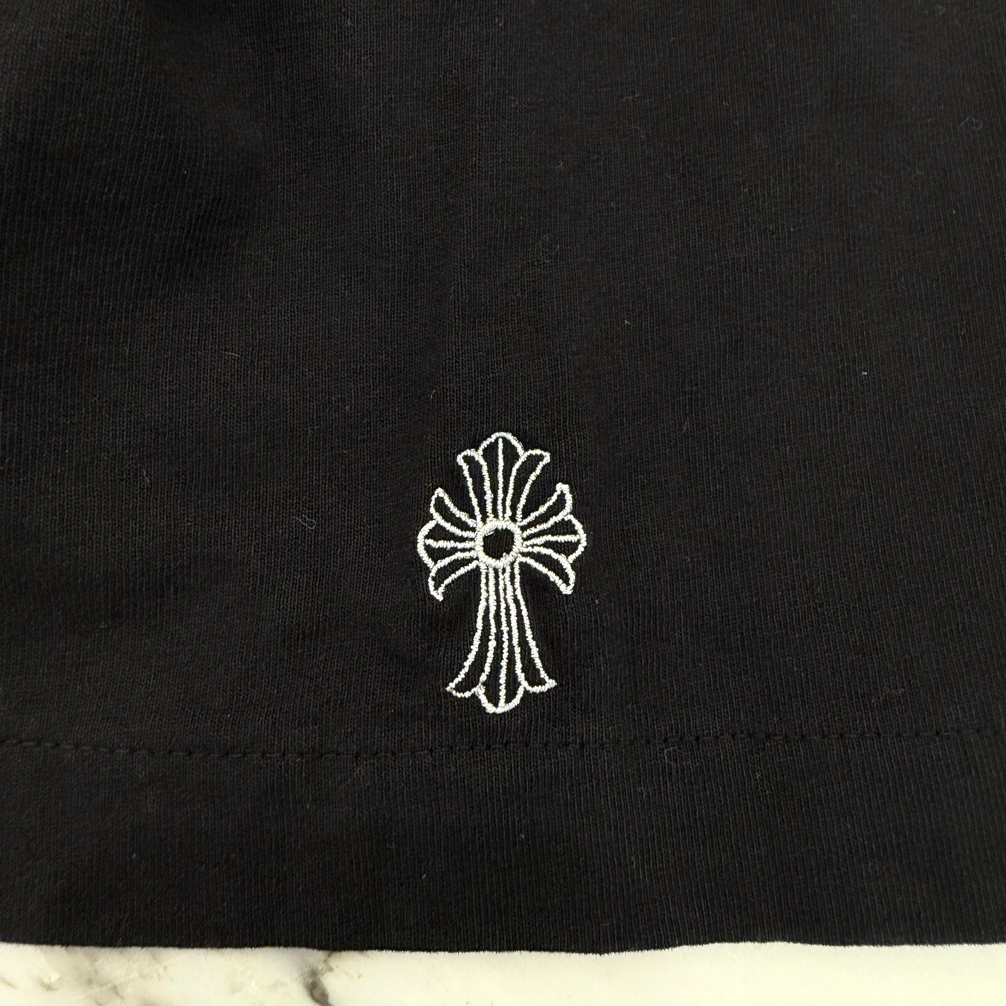 CHROME HEARTS Y NOT Vertical Logo Cross Embroidery Tee Size L クロムハーツ ワイノット バーティカルロゴ クロス刺繍 Tシャツ サイズL