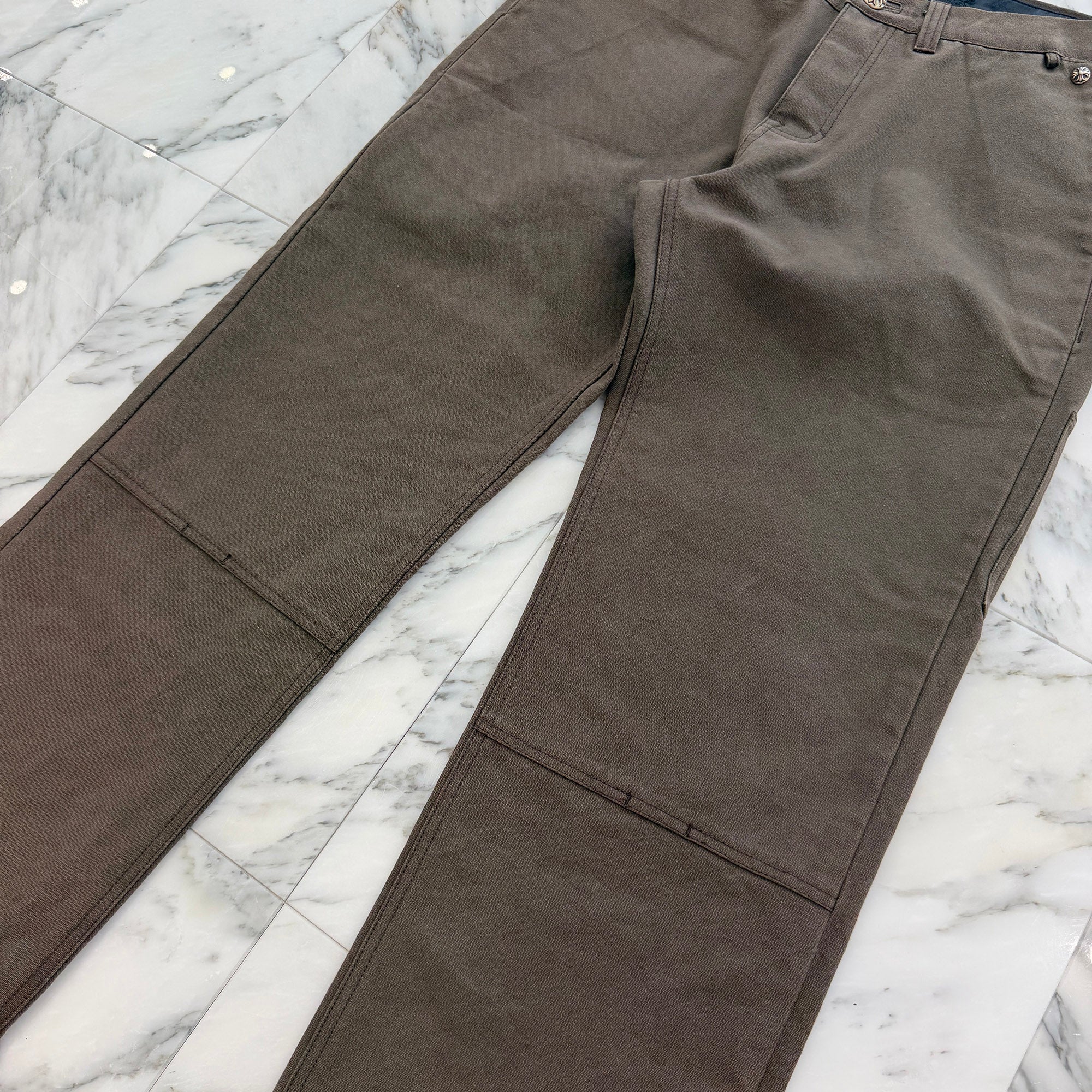 CHROME HEARTS Cemetery Cross Leather Patch Cotton Cargo Pants Size 33 クロムハーツ セメタリー クロス レザー パッチ コットン カーゴ パンツ ブラウン サイズ33