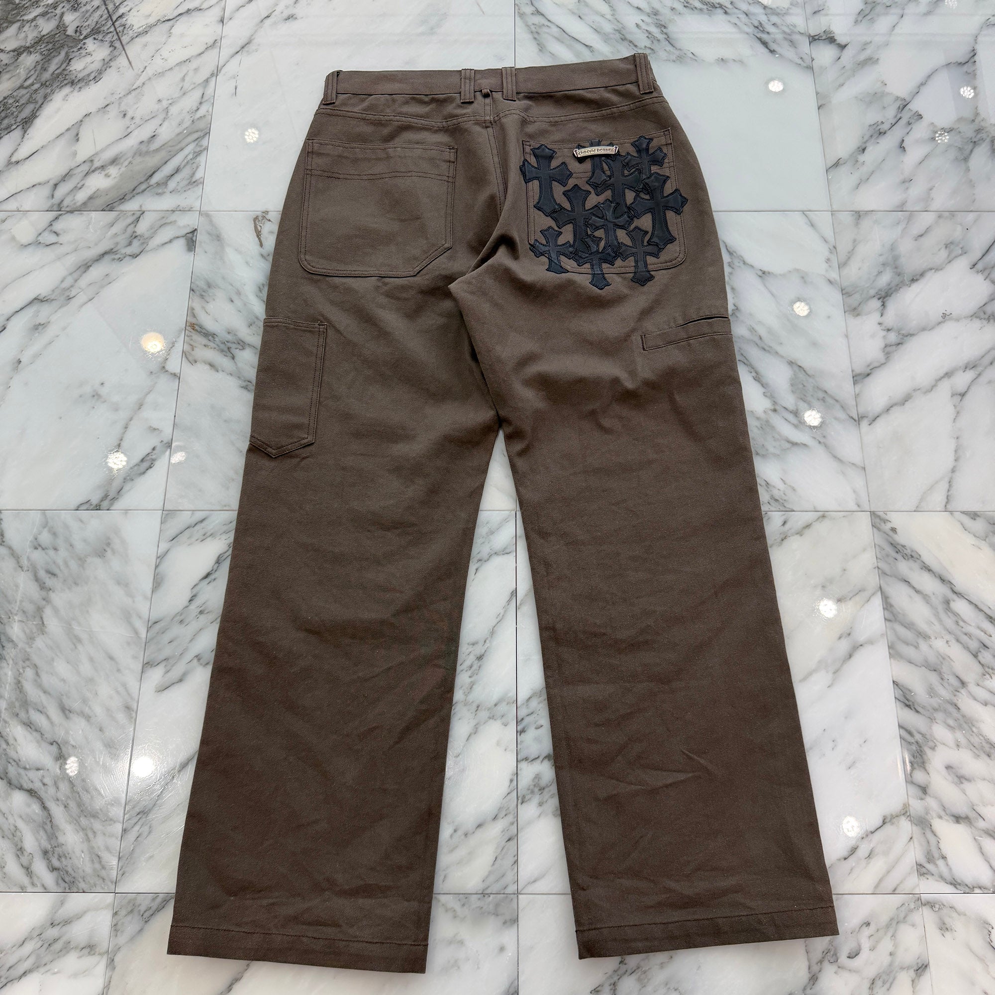 CHROME HEARTS Cemetery Cross Leather Patch Cotton Cargo Pants Size 33 クロムハーツ セメタリー クロス レザー パッチ コットン カーゴ パンツ ブラウン サイズ33
