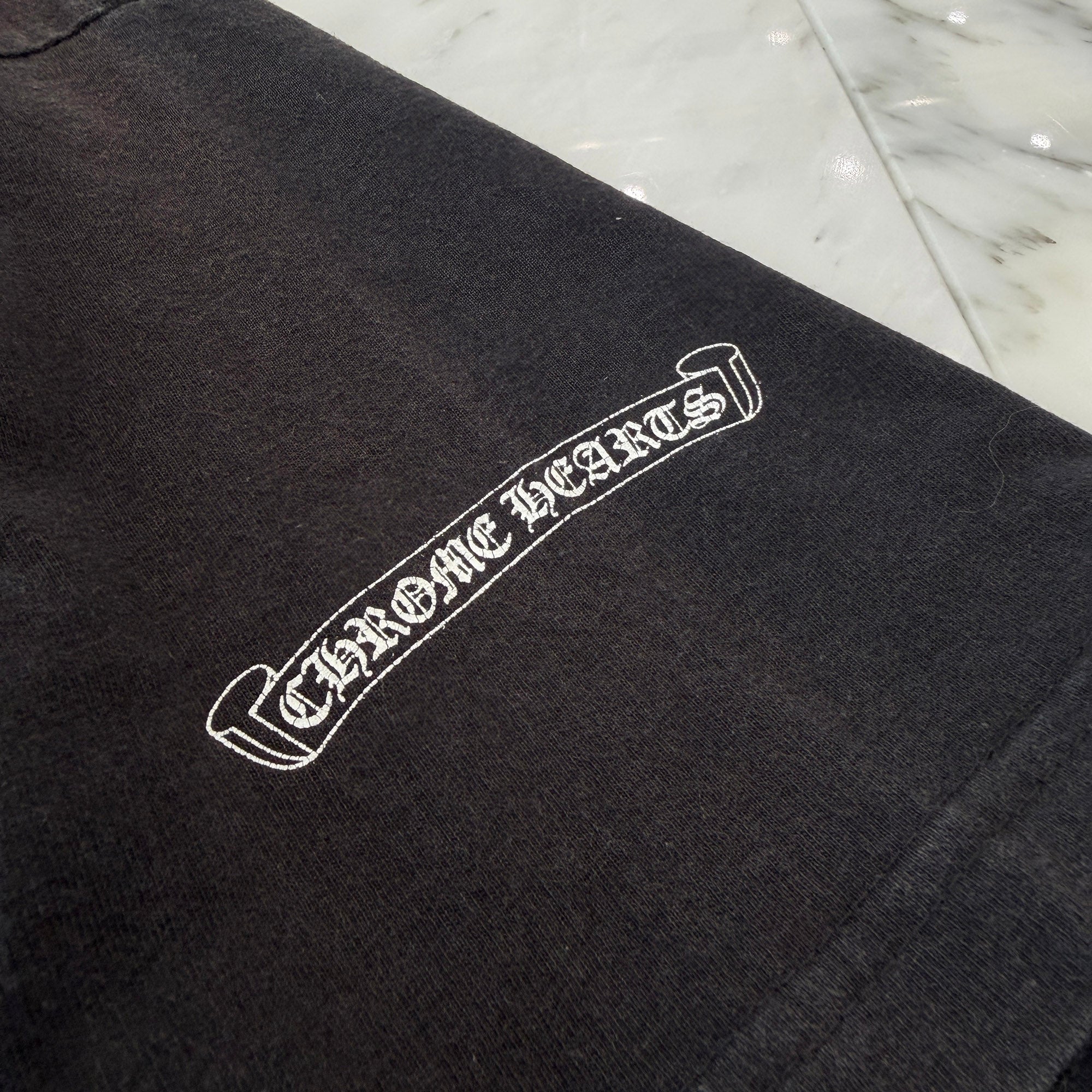 CHROME HEARTS Vertical Logo Back Scroll Tee Size L クロムハーツ バーティカルロゴ バックスクロール Tシャツ サイズL