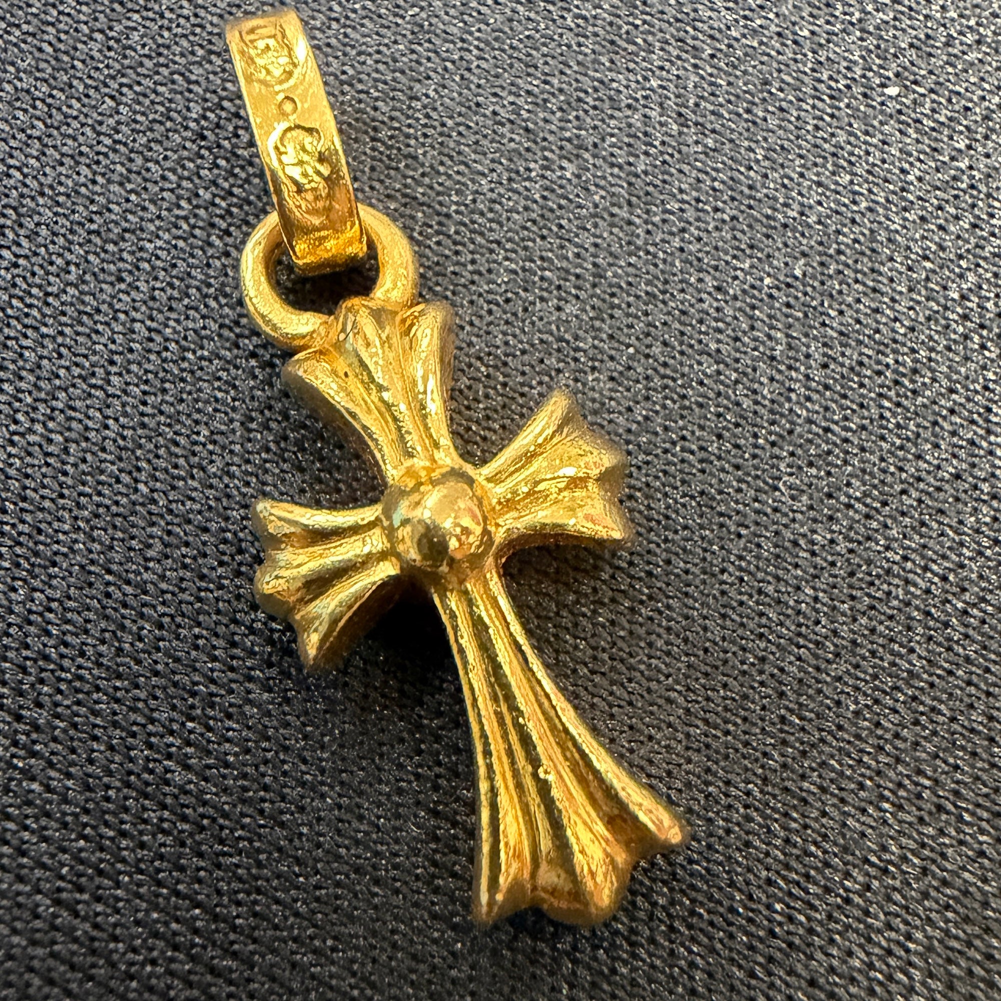 CHROME HEARTS 22K CH Cross Baby Fat Charm Pave Diamond クロムハーツ 22K CHクロス ベビーファット チャーム パヴェダイヤモンド