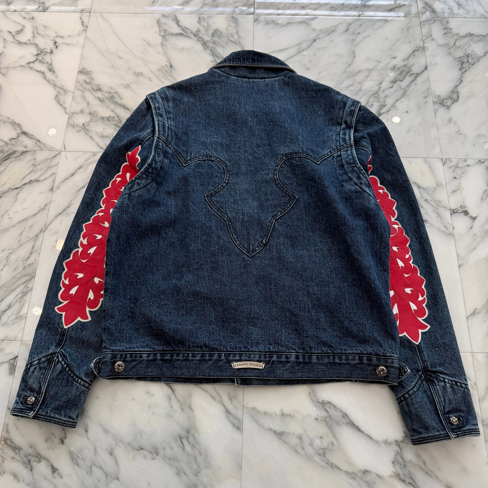 CHROME HEARTS Floral Cross Leather Patch Flare Knee Sleeve Denim Jacket Size L クロムハーツ フローラルクロス レザーパッチ フレアニー スリーブ デニムジャケット サイズL