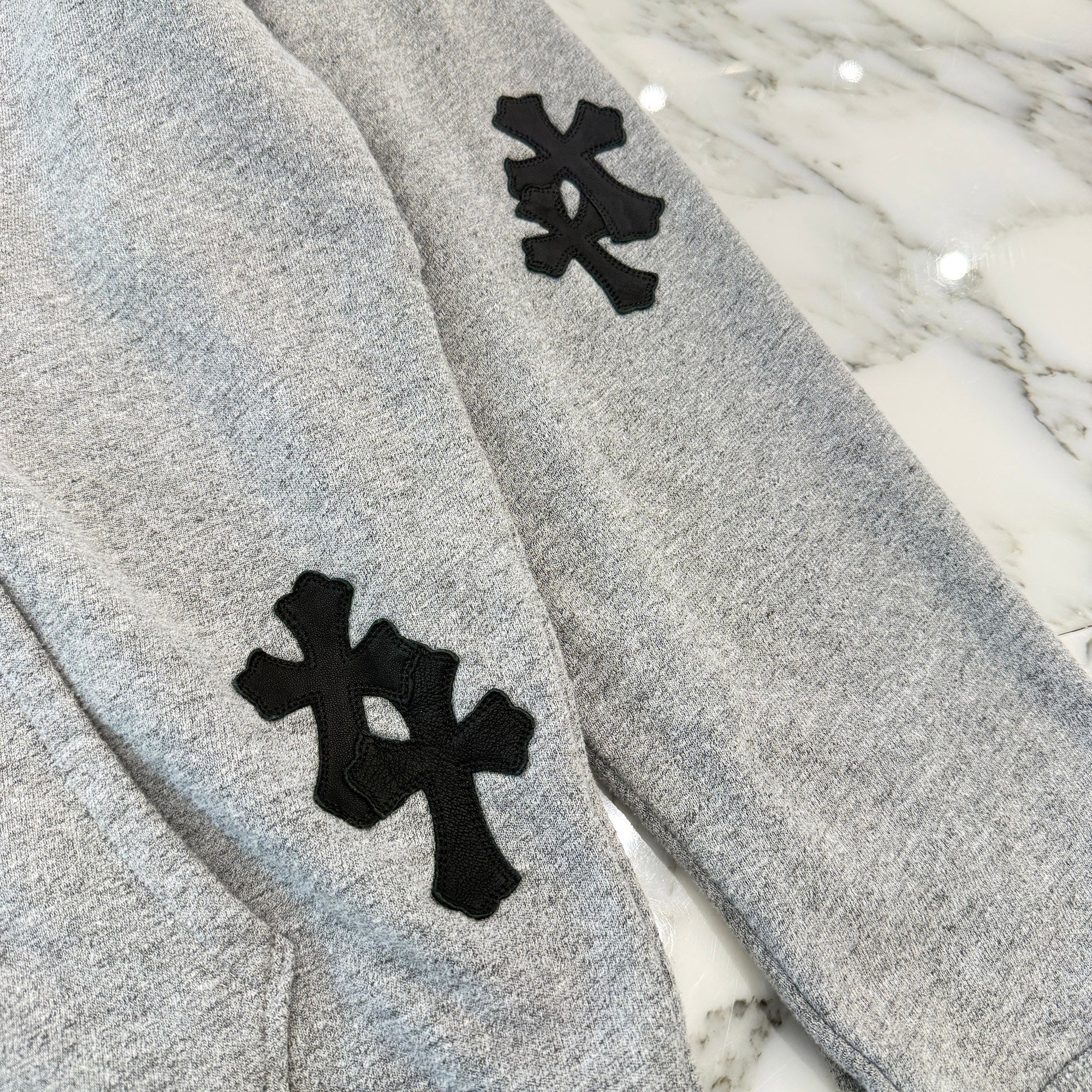 CHROME HEARTS Y NOT Cemetery Cross Leather Patch Pullover Hoodie Size M クロムハーツ ワイノット セメタリークロスレザーパッチ プルオーバーフーディ サイズM