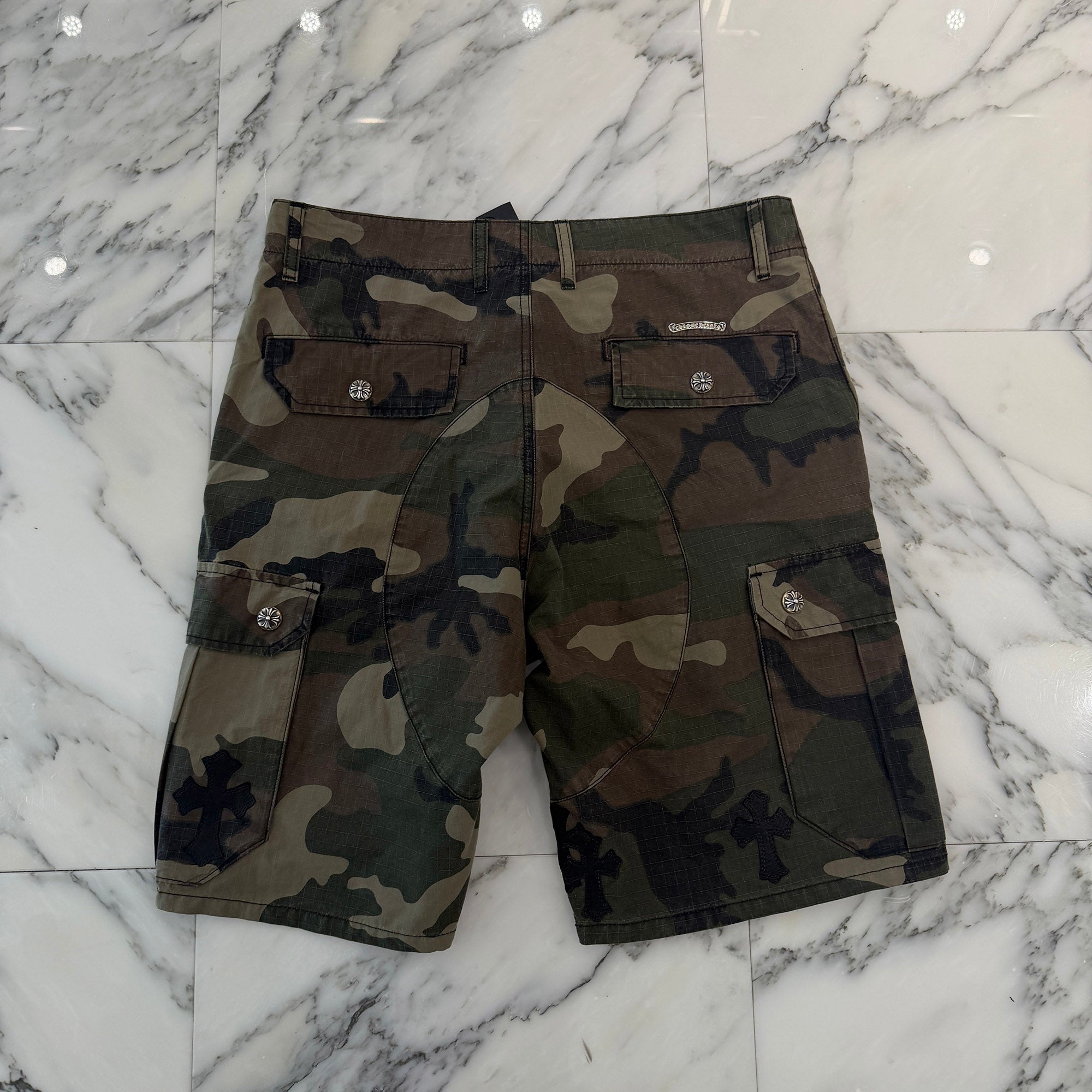 CHROME HEARTS Cross Ball Button Camo Cargo Half Pants Size 32 クロムハーツ クロスボールボタン カモ ハーフパンツ サイズ32