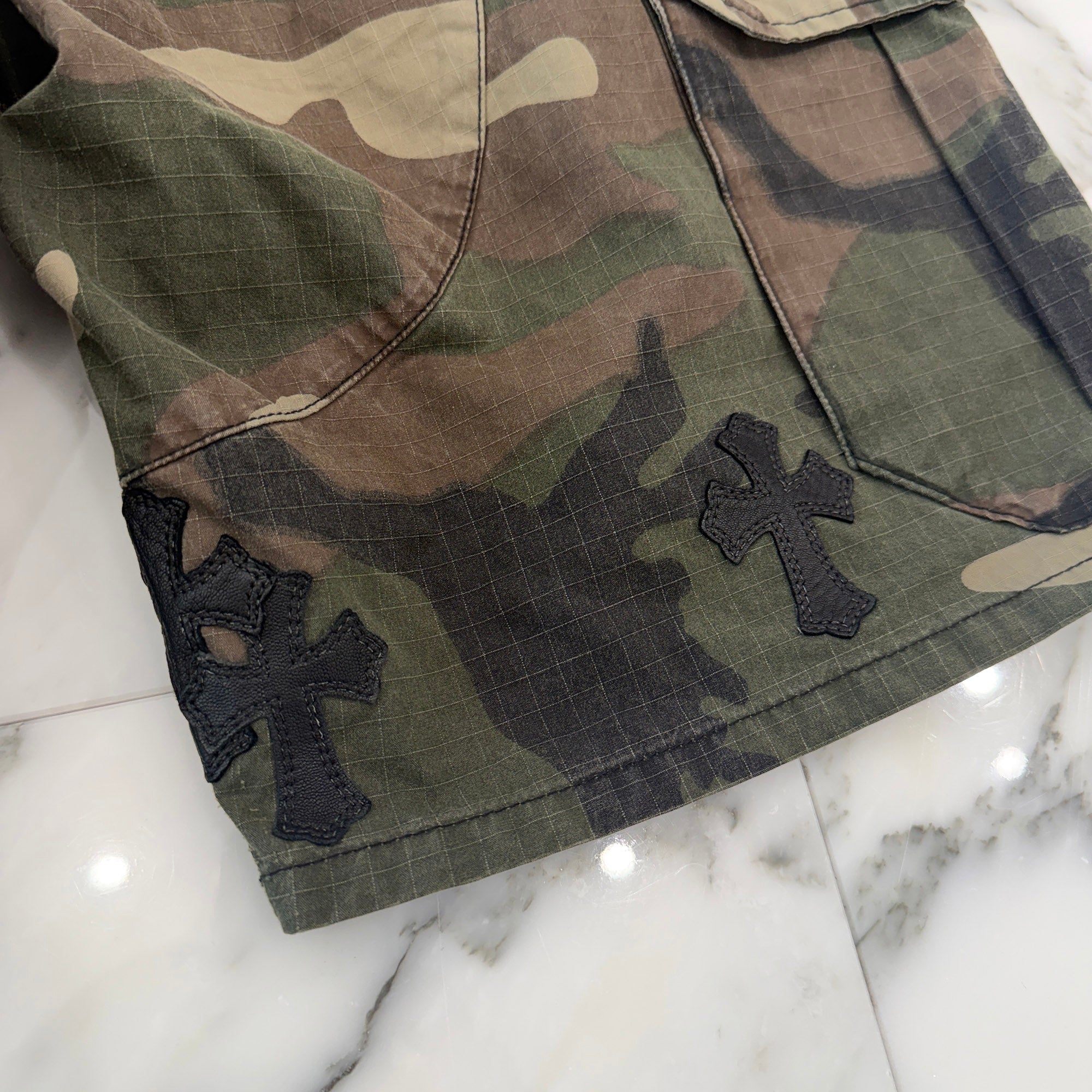 CHROME HEARTS Cross Ball Button Camo Cargo Half Pants Size 32 クロムハーツ クロスボールボタン カモ ハーフパンツ サイズ32