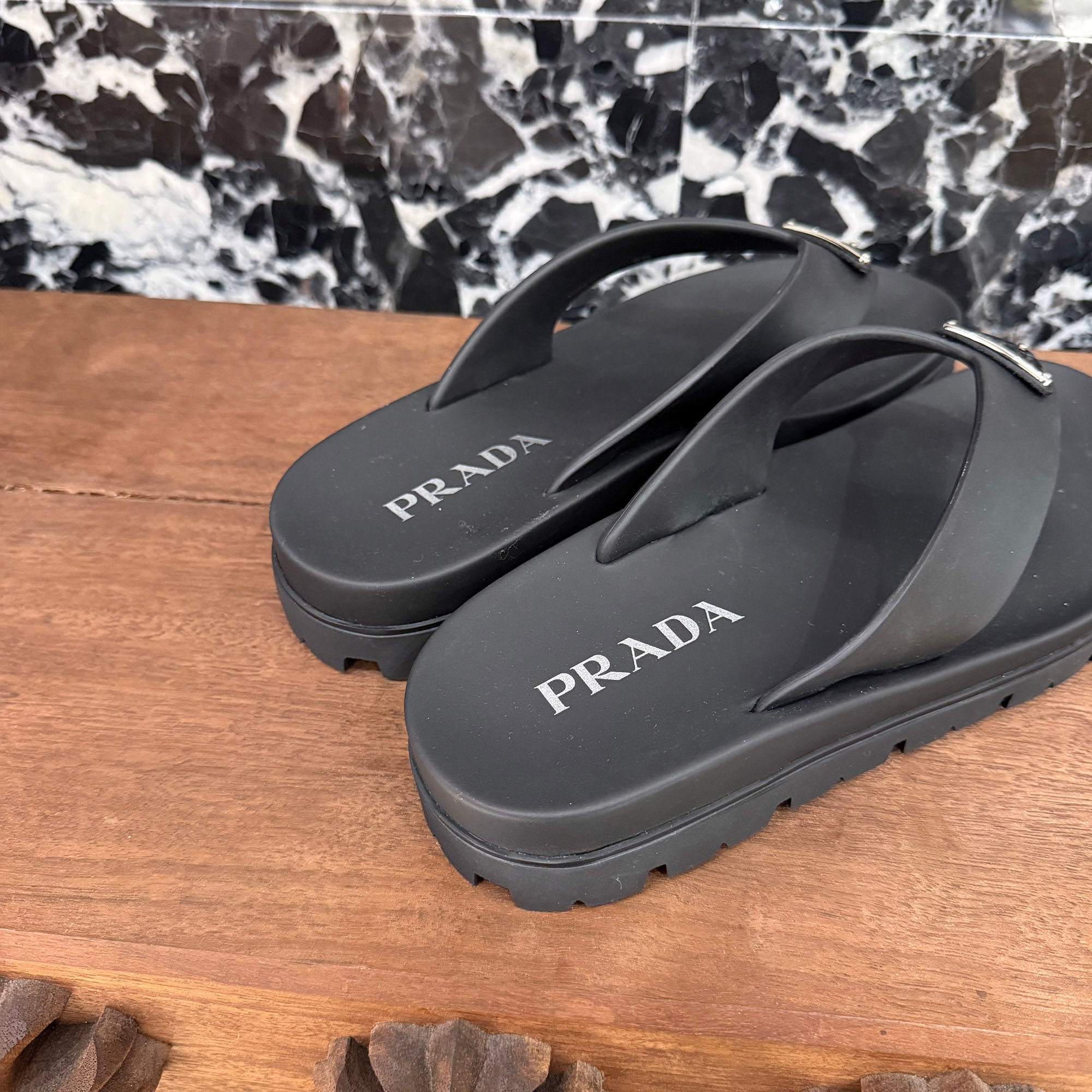 PRADA 2023SS Triangle Logo Plate Rubber Tongs Sandal 2Y3130 Size 9 1/2 (約28.5cm) プラダ トライアングルロゴプレート ラバートングサンダル サイズ9 1/2 (約28.5cm)
