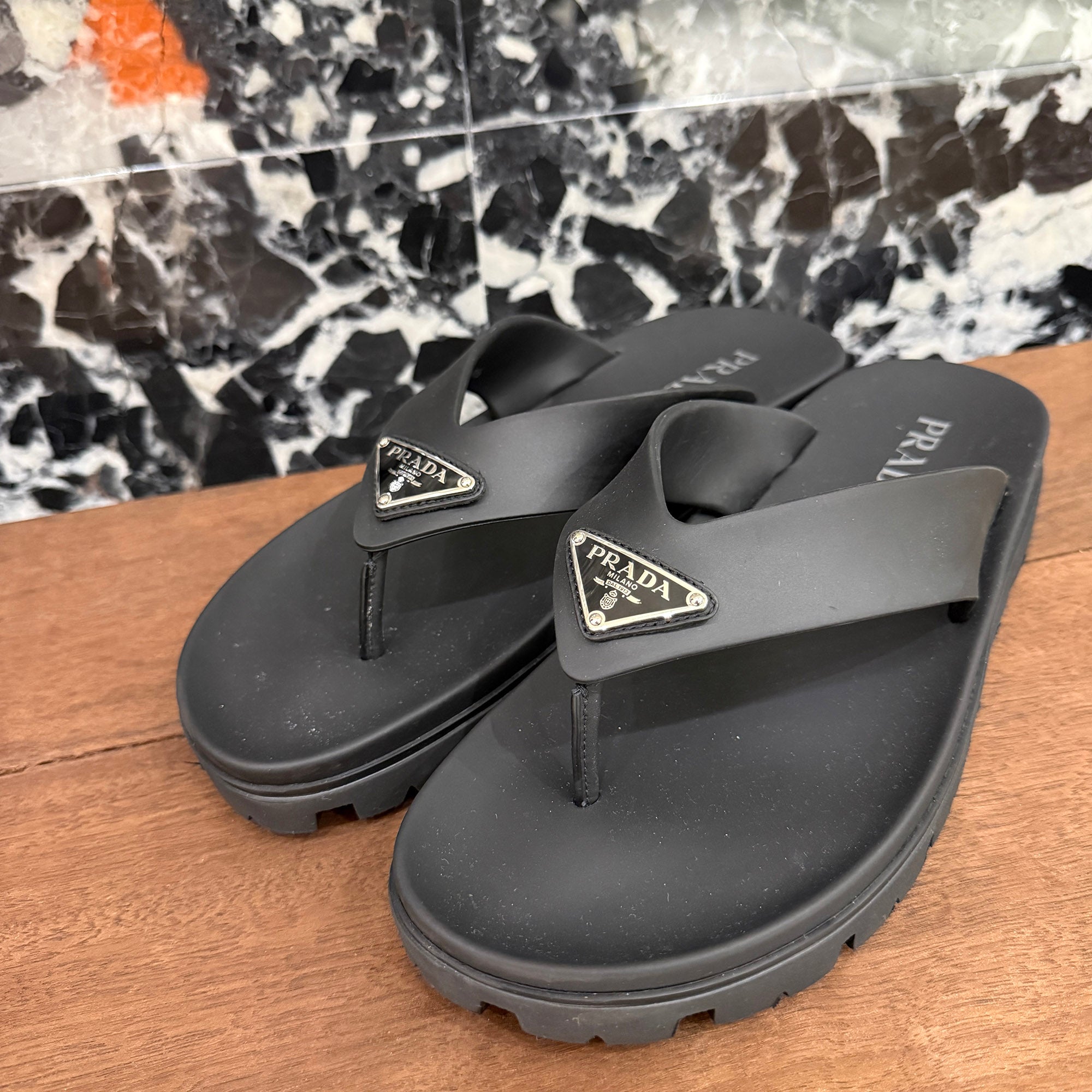 PRADA 2023SS Triangle Logo Plate Rubber Tongs Sandal 2Y3130 Size 9 1/2 (約28.5cm) プラダ トライアングルロゴプレート ラバートングサンダル サイズ9 1/2 (約28.5cm)