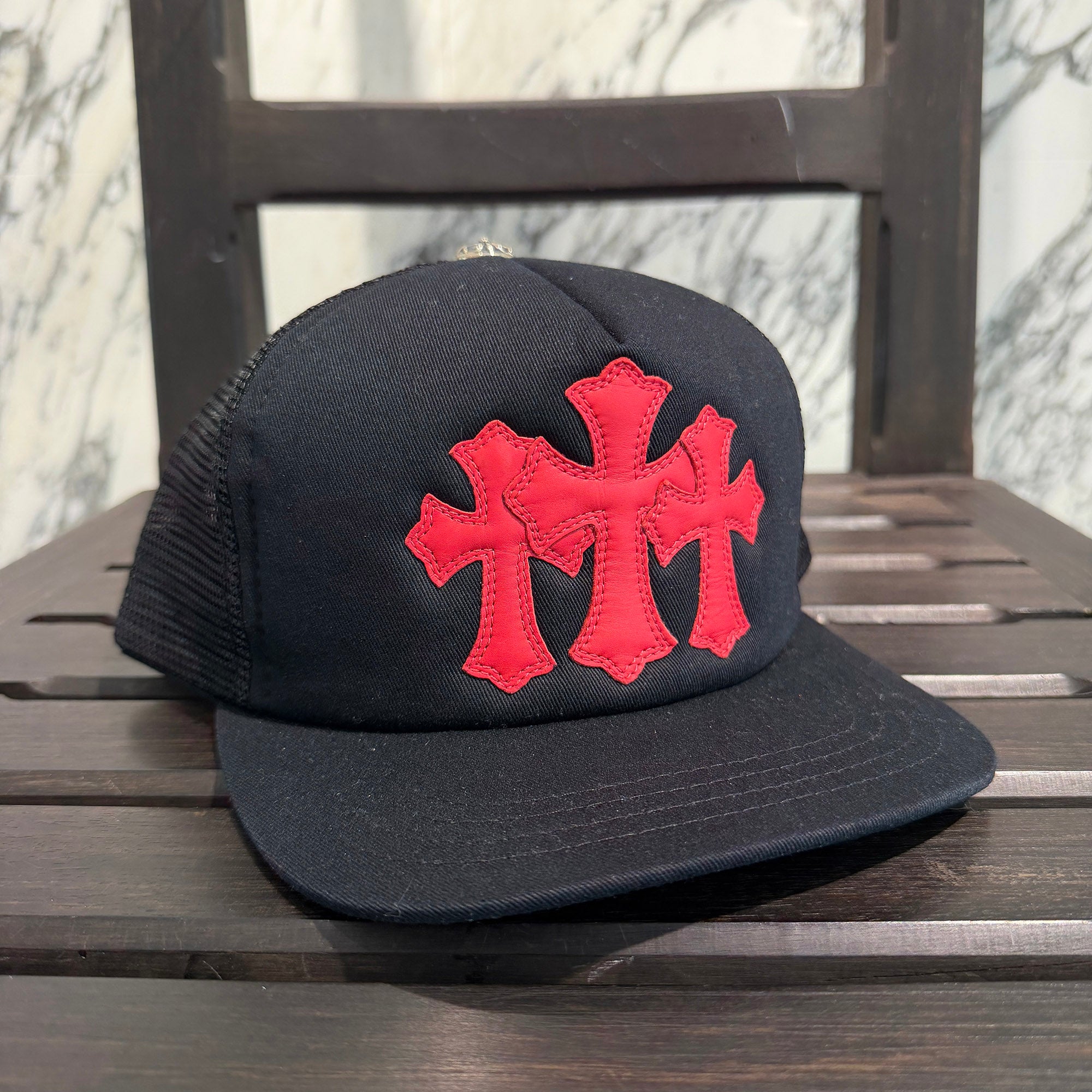 CHROME HEARTS Triple Cross Patch Trucker Cap ONE SIZE (51-61) クロムハーツ トリプルクロスパッチ トラッカーキャップ ONE SIZE (51-61)
