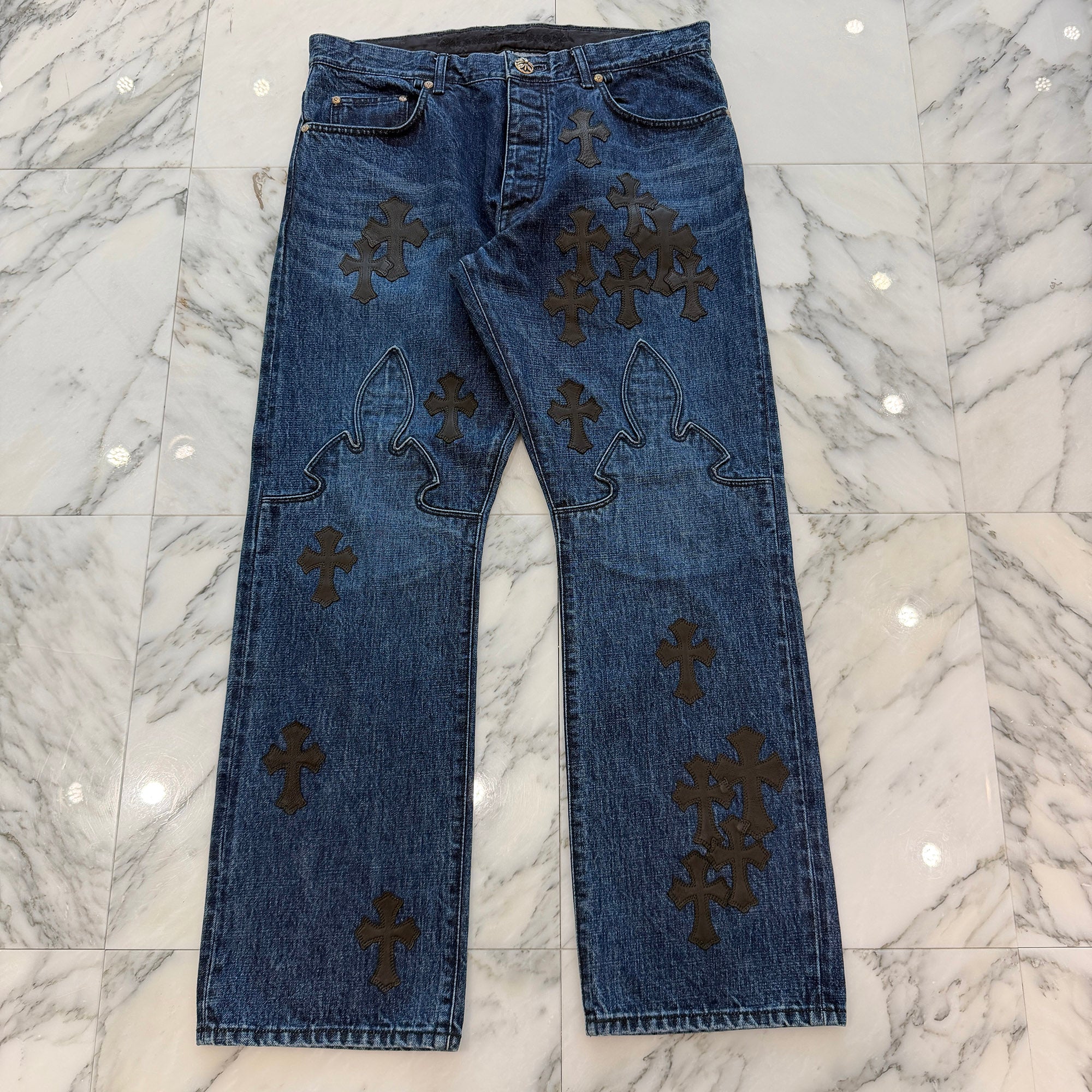 CHROME HEARTS Flare Knee Cemetery Cross Leather Patch Denim Pants Size 36 クロムハーツ フレアニー セメタリークロスレザーパッチ デニムパンツ サイズ36