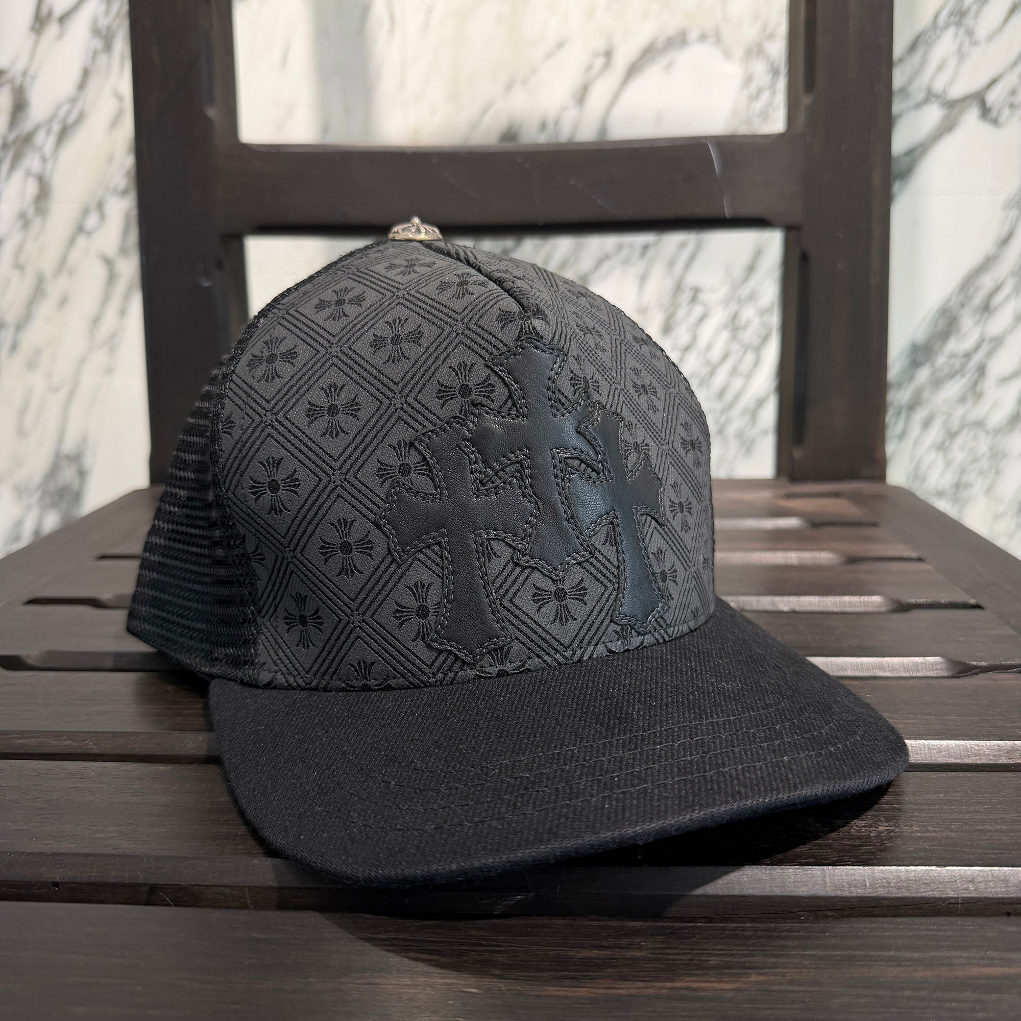 CHROME HEARTS Triple Cross Leather Patch CH Plus Trucker Cap Size ONE SIZE (53-60) クロムハーツ トリプルクロス レザーパッチ CHプラス トラッカーキャップ サイズONE SIZE (53-60)