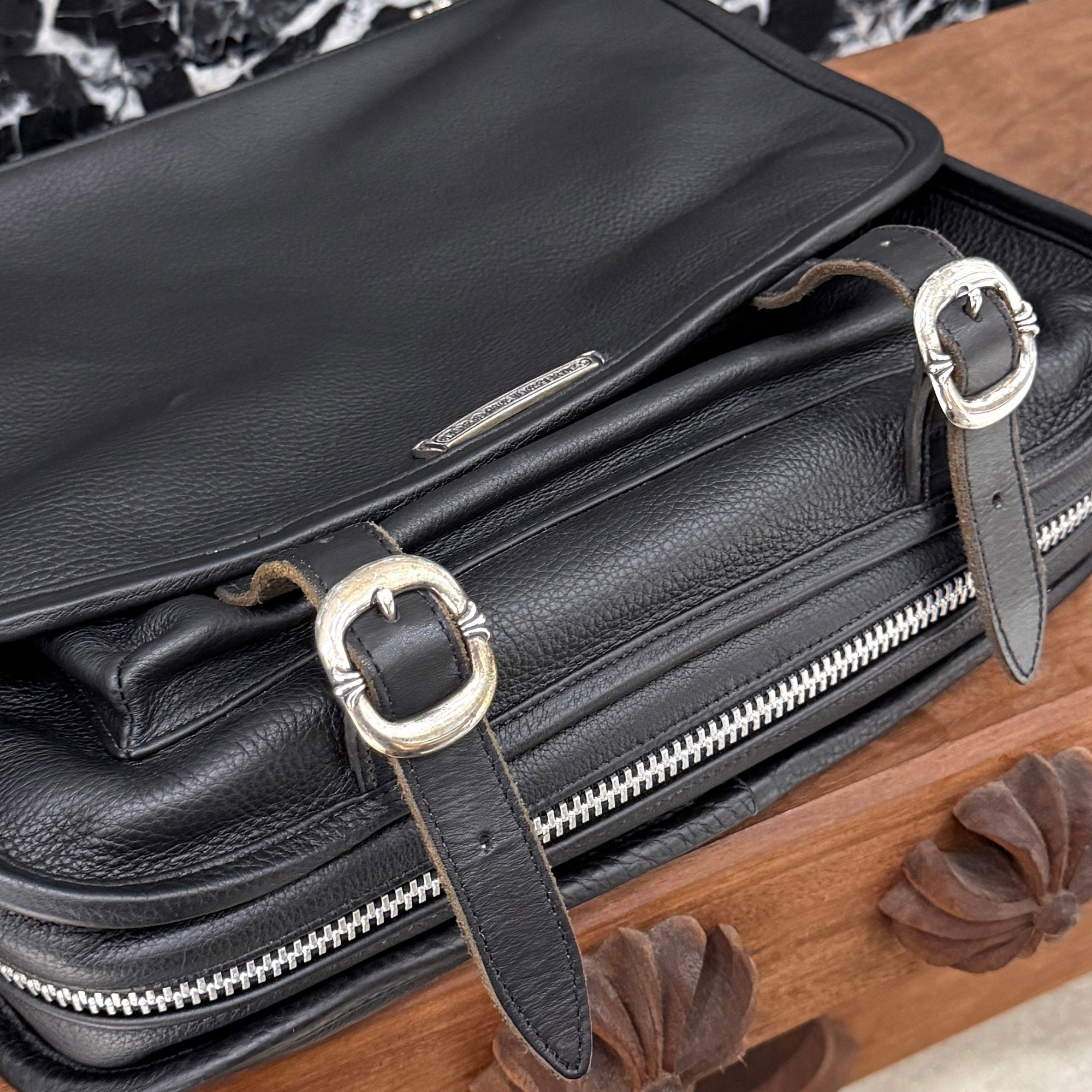 CHROME HEARTS Small Gunslinger Messenger Leather Shoulder Bag クロムハーツ スモール ガンスリンガー メッセンジャー レザー ショルダーバッグ