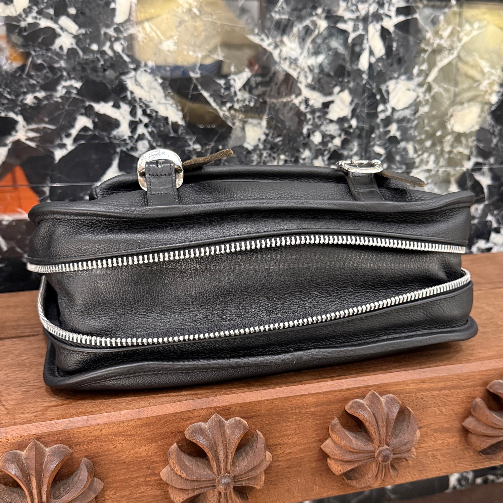 CHROME HEARTS Small Gunslinger Messenger Leather Shoulder Bag クロムハーツ スモール ガンスリンガー メッセンジャー レザー ショルダーバッグ