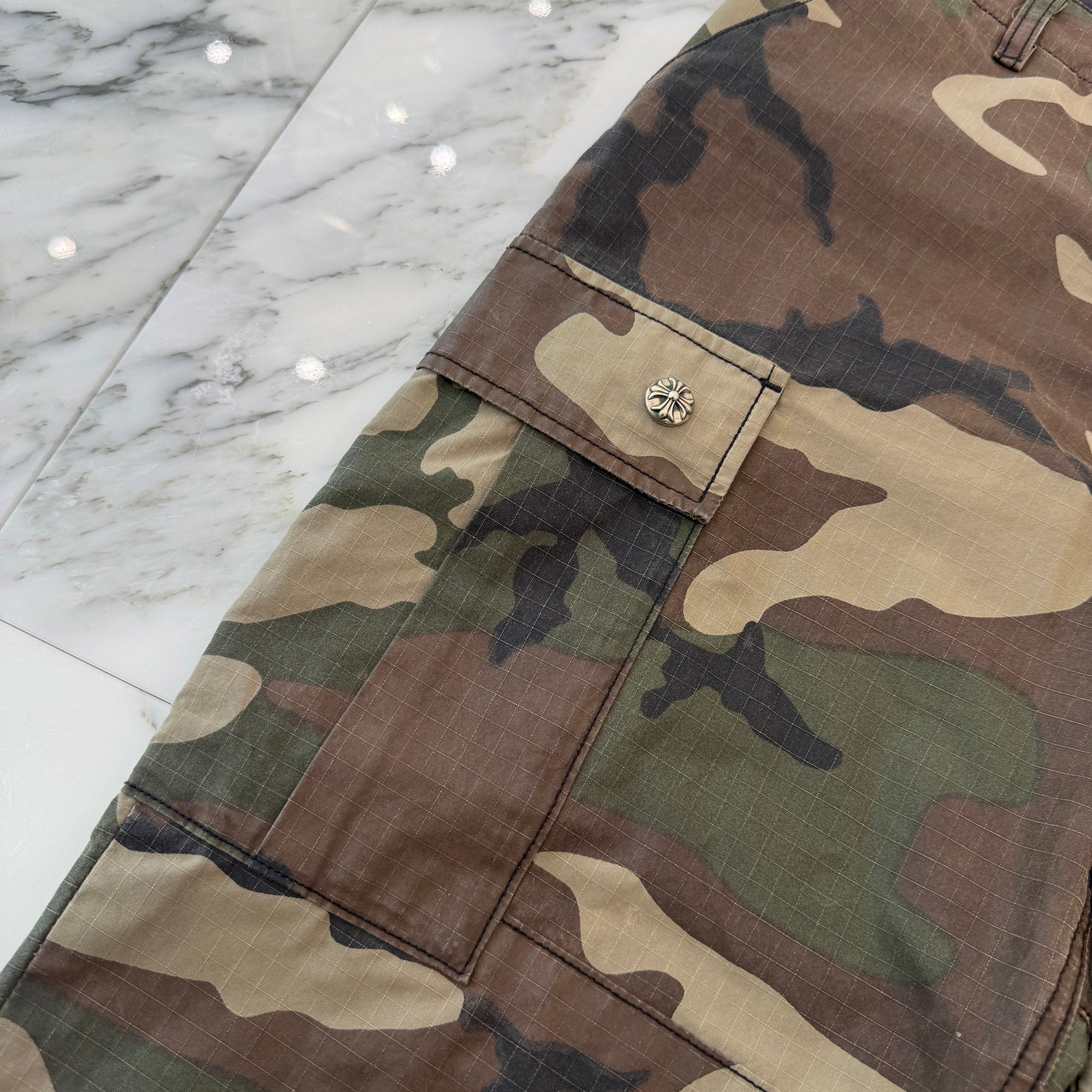 CHROME HEARTS Cross Ball Button Camo Cargo Pants Size 30 クロムハーツ クロスボールボタン カモ カーゴパンツ サイズ30