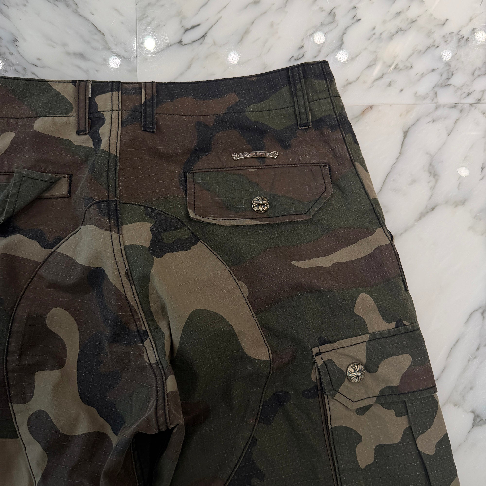 CHROME HEARTS Cross Ball Button Camo Cargo Pants Size 30 クロムハーツ クロスボールボタン カモ カーゴパンツ サイズ30