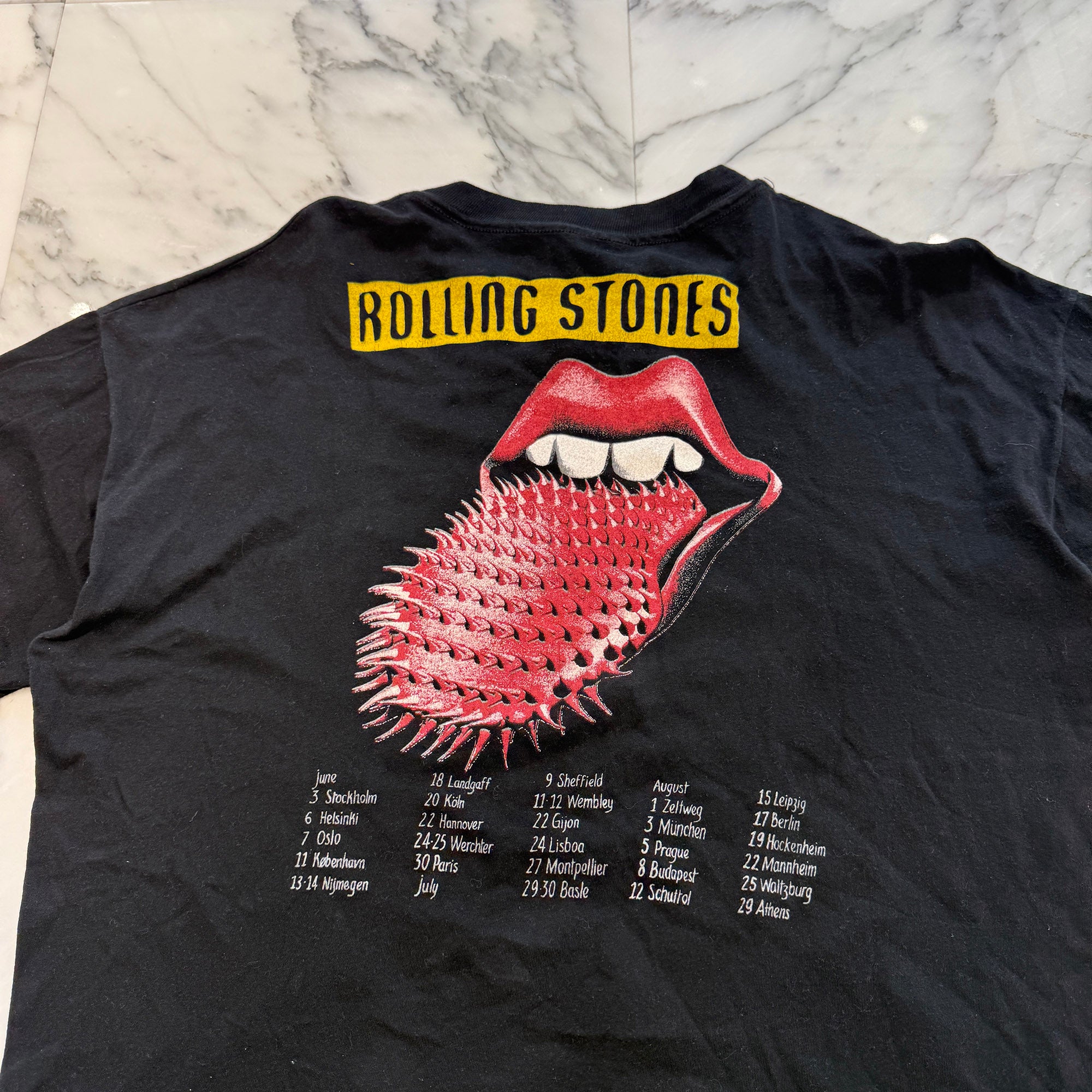 Vintage 90's The Rolling Stones "VOODOO LOUNGE BACK SPIKE TONGUE" Hanes S/S Tee Size XL ヴィンテージ 90's ローリング・ストーンズ "ブードゥー・ラウンジ・バック・スパイク・タング" ヘインズ社製 Tシャツ サイズXL