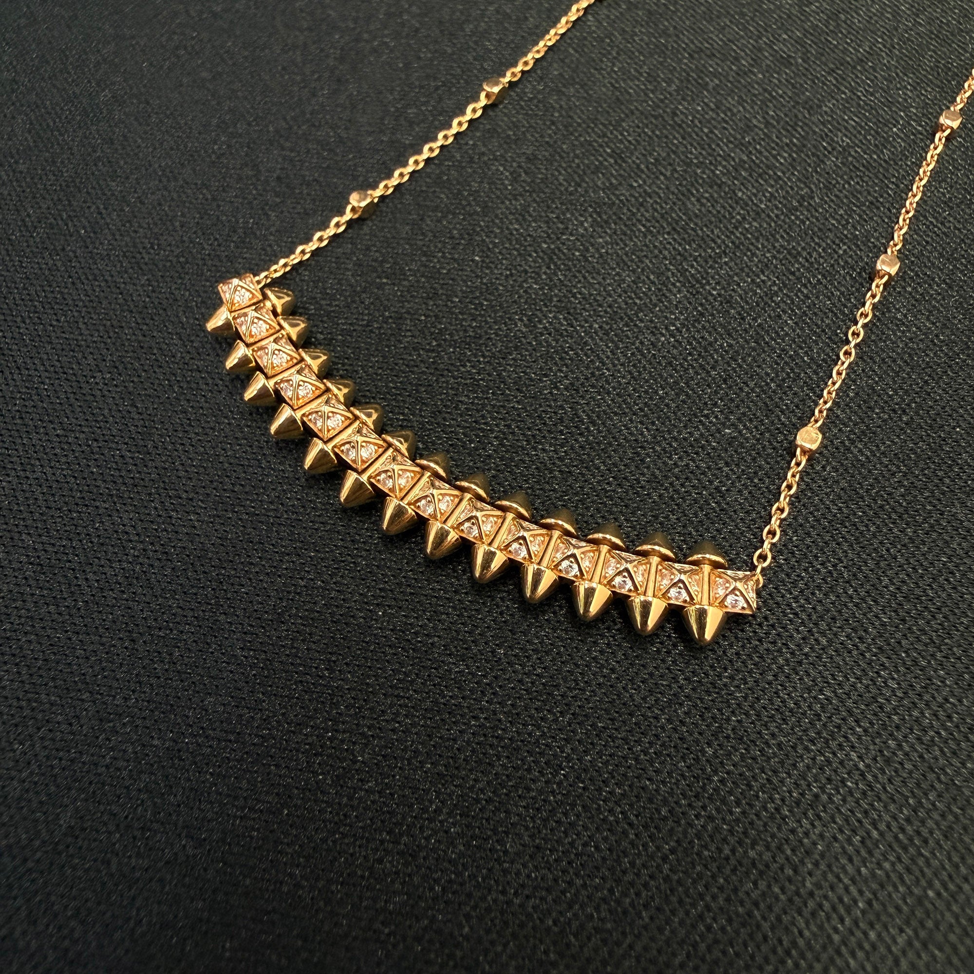 Cartier Au750 YG Clash de Cartier Necklace Small Pave Diamond カルティエ Au750 イエローゴールド クラッシュ ドゥ カルティエ ネックレス スモール パヴェダイアモンド