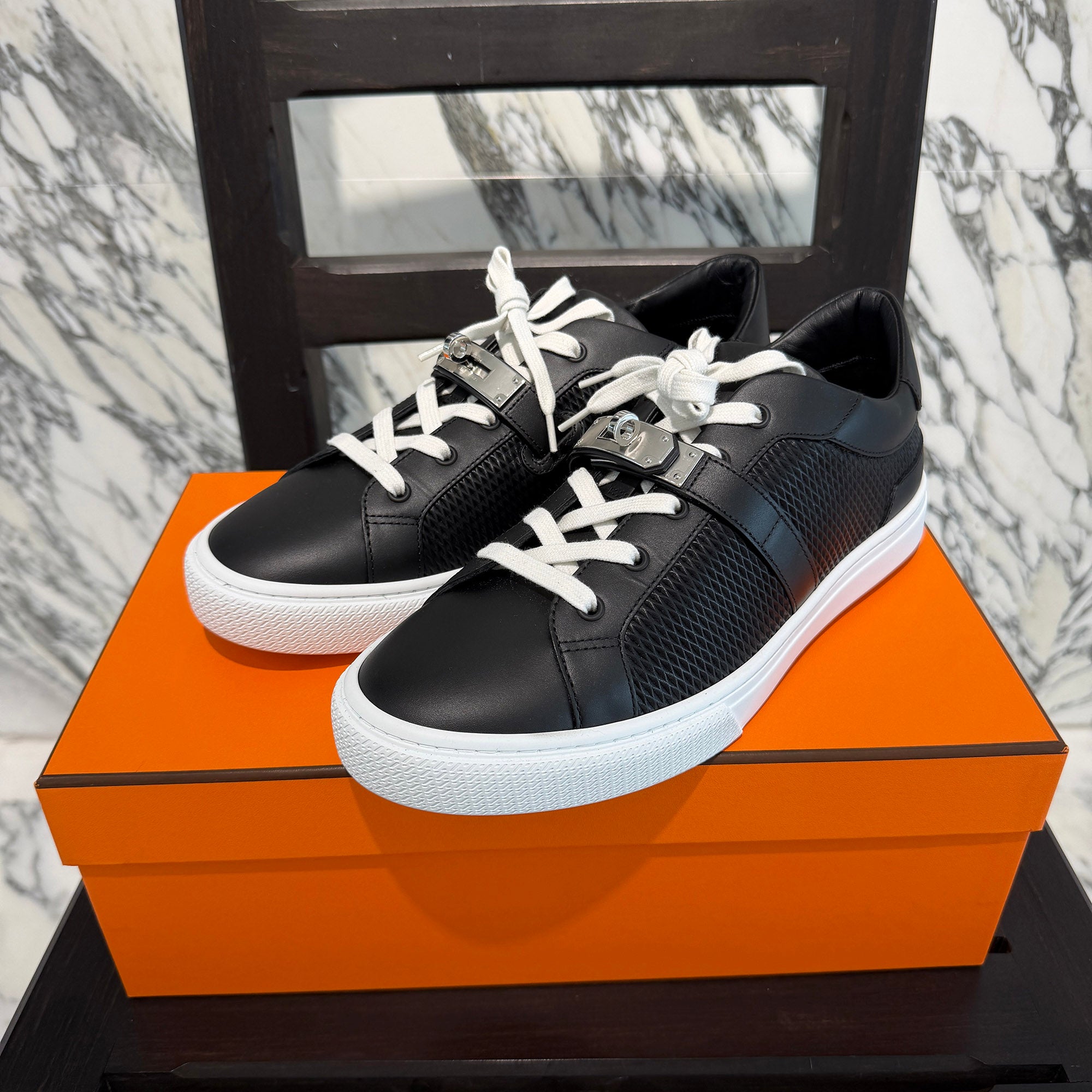 HERMES Sneakers "DAY" H262855ZH01390 Size 42.5 (約27.0cm～27.5cm) エルメス スニーカー "デイ" ノワール サイズ42.5 (約27.0cm～27.5cm)