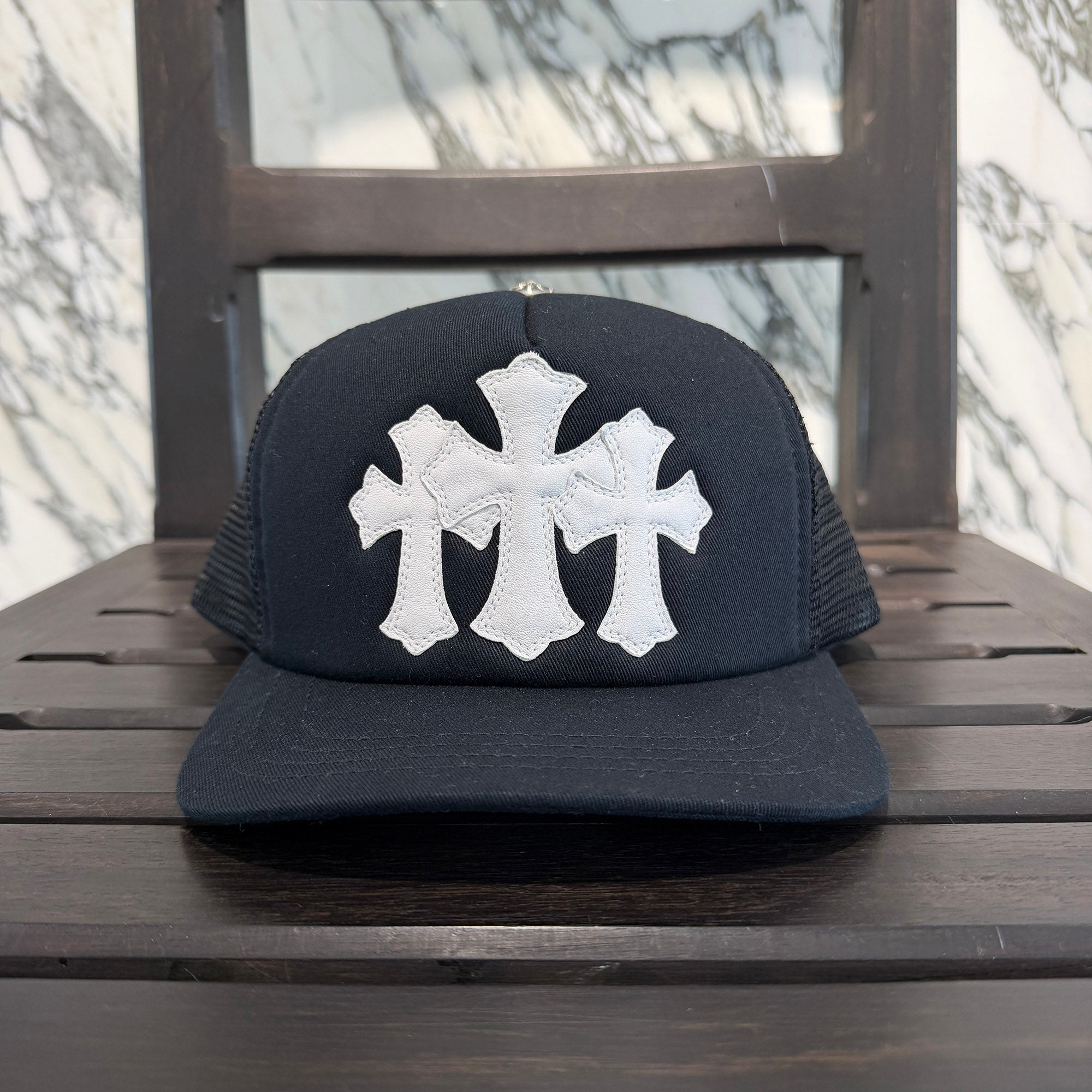CHROME HEARTS Triple Cross Patch Trucker Cap ONE SIZE (51-61) クロムハーツ トリプルクロスパッチ トラッカーキャップ ONE SIZE (51-61)