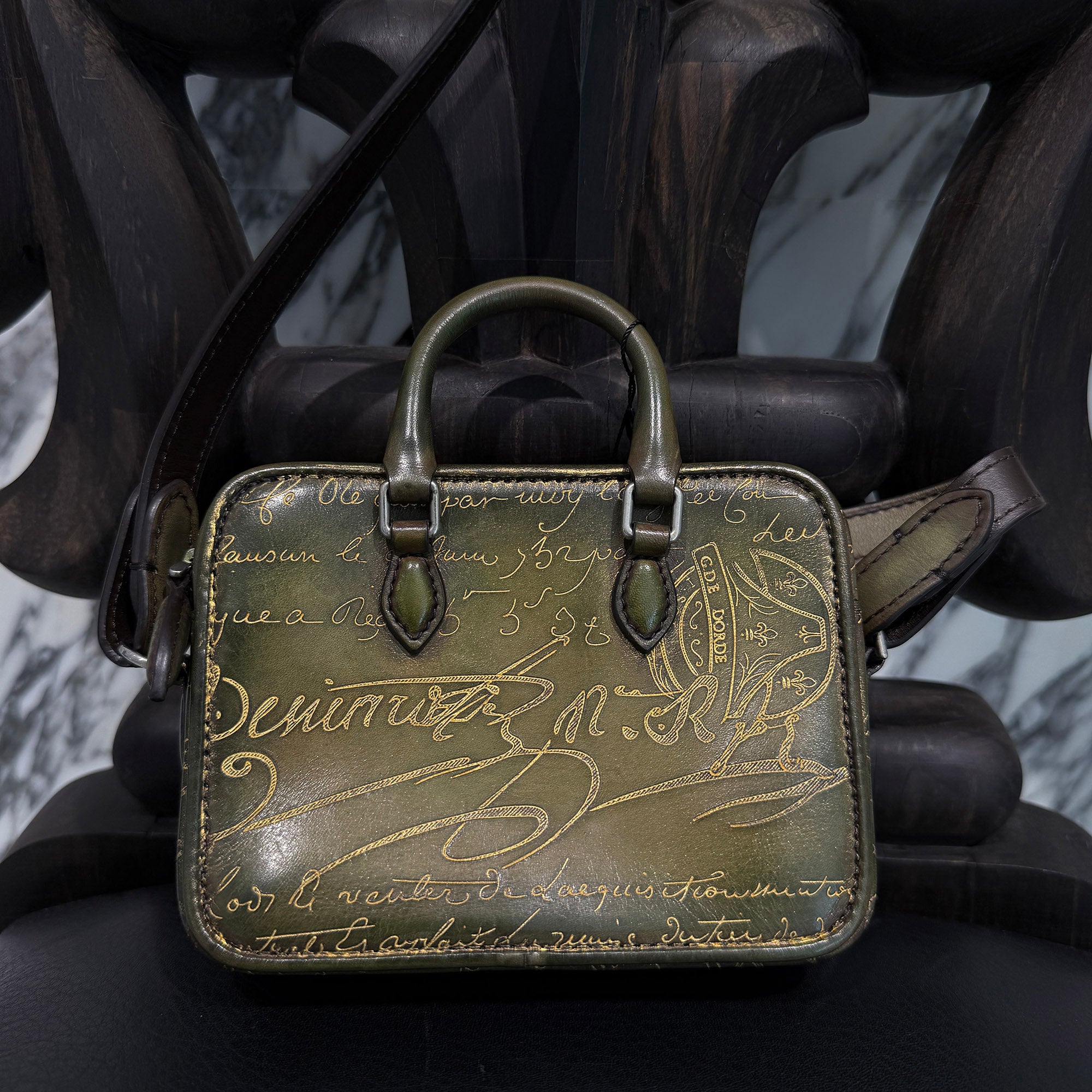 Berluti Un Jour Nano Scritto Leather Shoulder Pouch ベルルッティ アンジュール ナノ スクリットレザー ショルダーポーチ