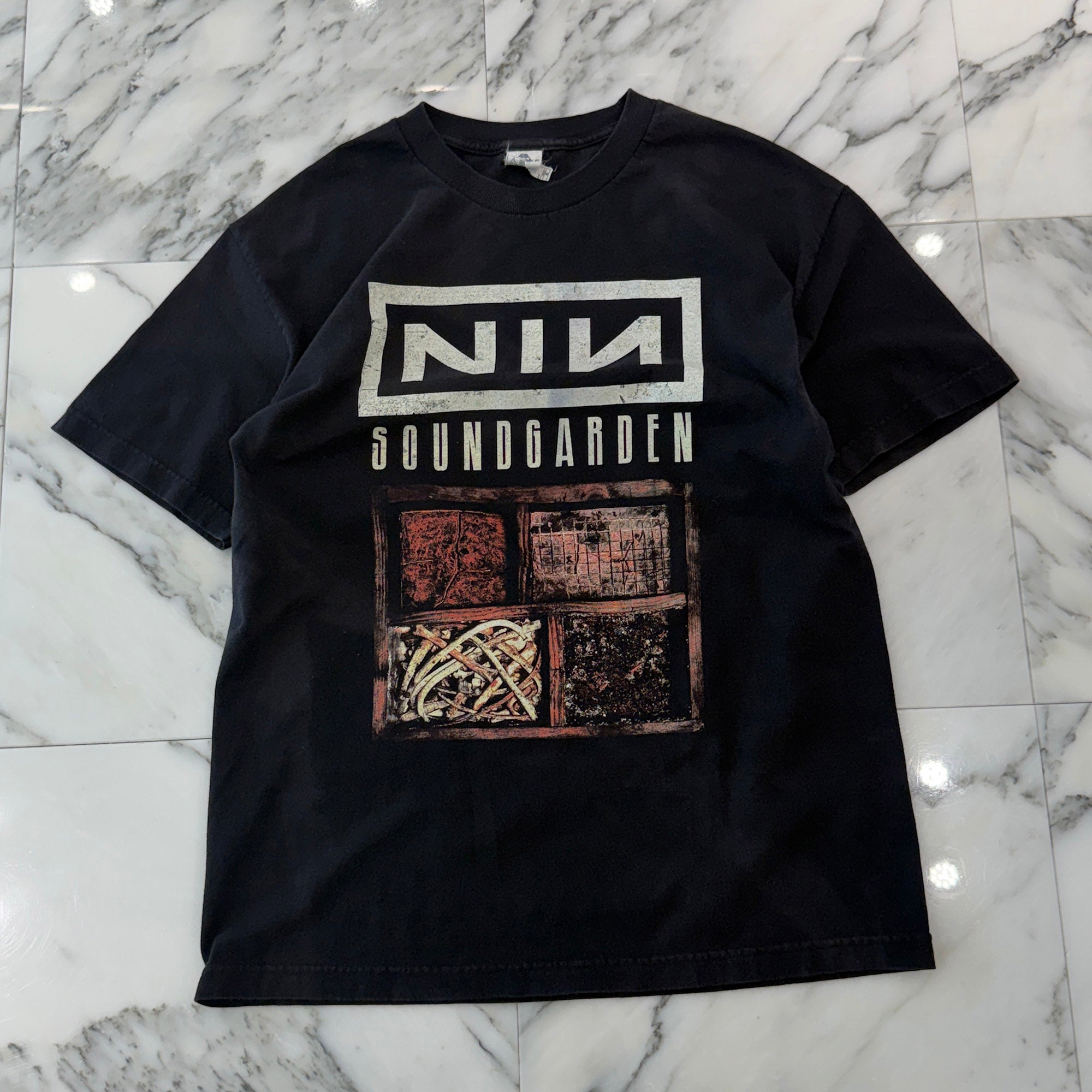 Vintage 00's NINE INCH NAILS × Sound Garden "North American Tour 2014" ALSTYLE S/S Tee Size L ヴィンテージ 00's ナインインチネイルズ×サウンドガーデン "ノース アメリカン ツアー 2014" アルスタイル社製 Tシャツ サイズL