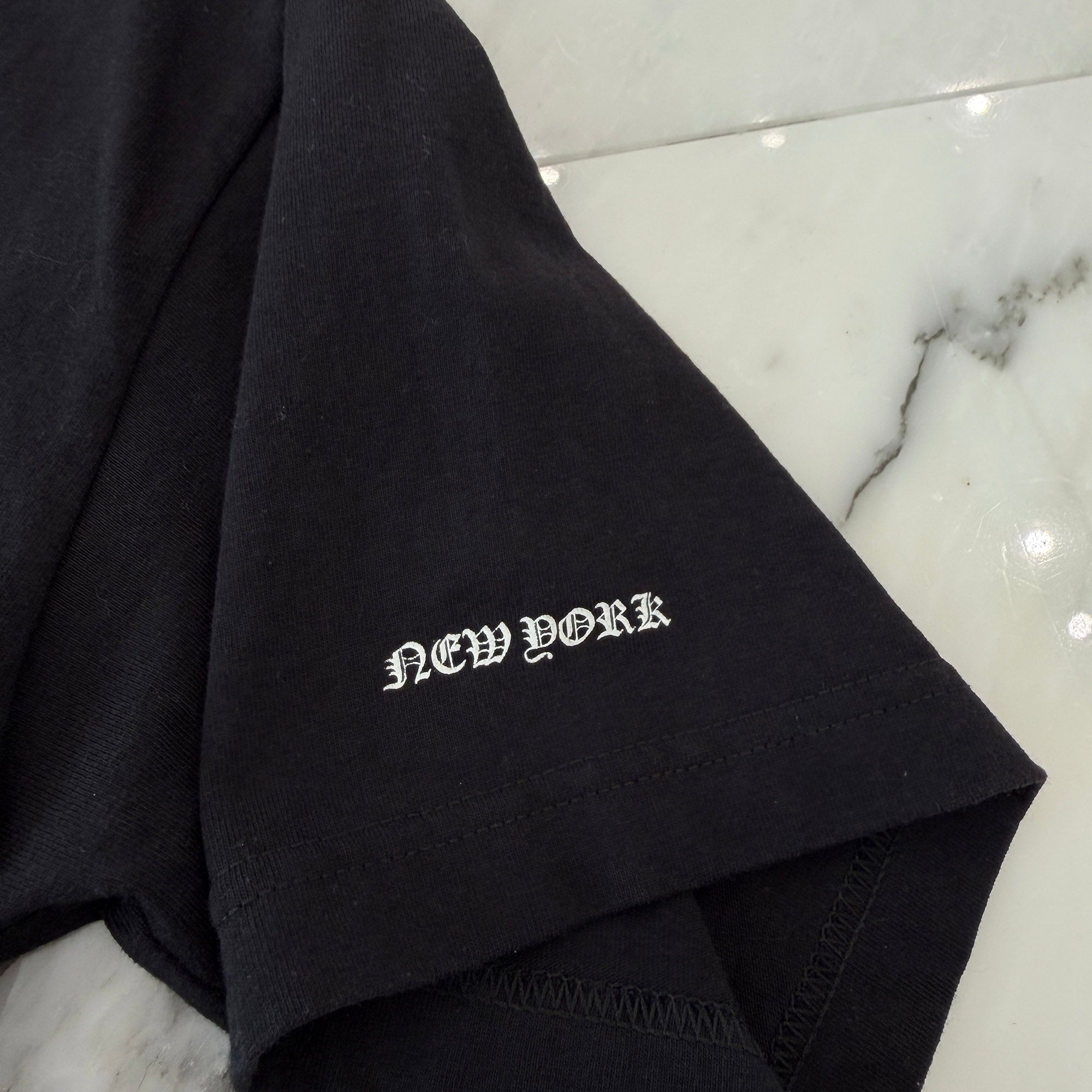 CHROME HEARTS New York Limited Back CH Plus Print Tee Size L クロムハーツ ニューヨーク限定 バック CHプラス プリント Tシャツ サイズL