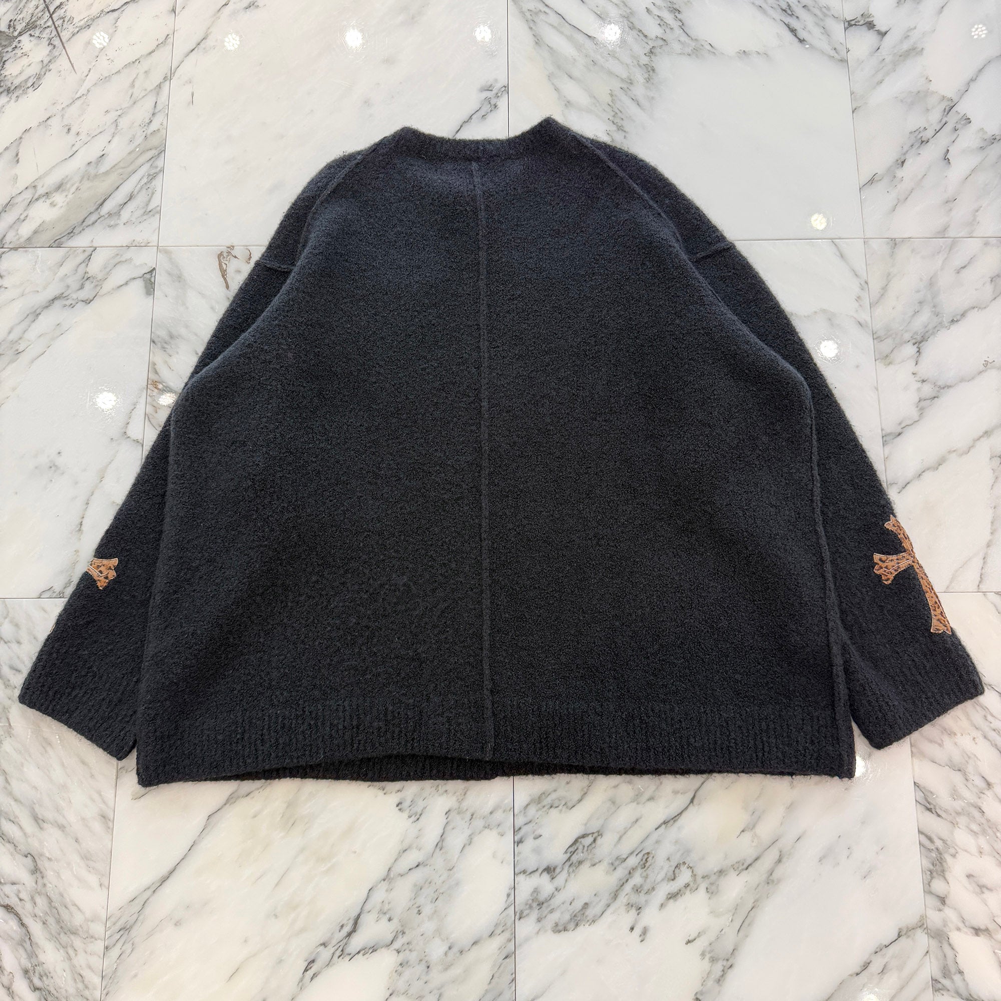 CHROME HEARTS Y NOT Leopard Harako Leather Cross Patch Cashmere Knit Sweater Size M クロムハーツ ワイノット レオパード ハラコレザー クロスパッチ カシミヤ ニットセーター サイズM
